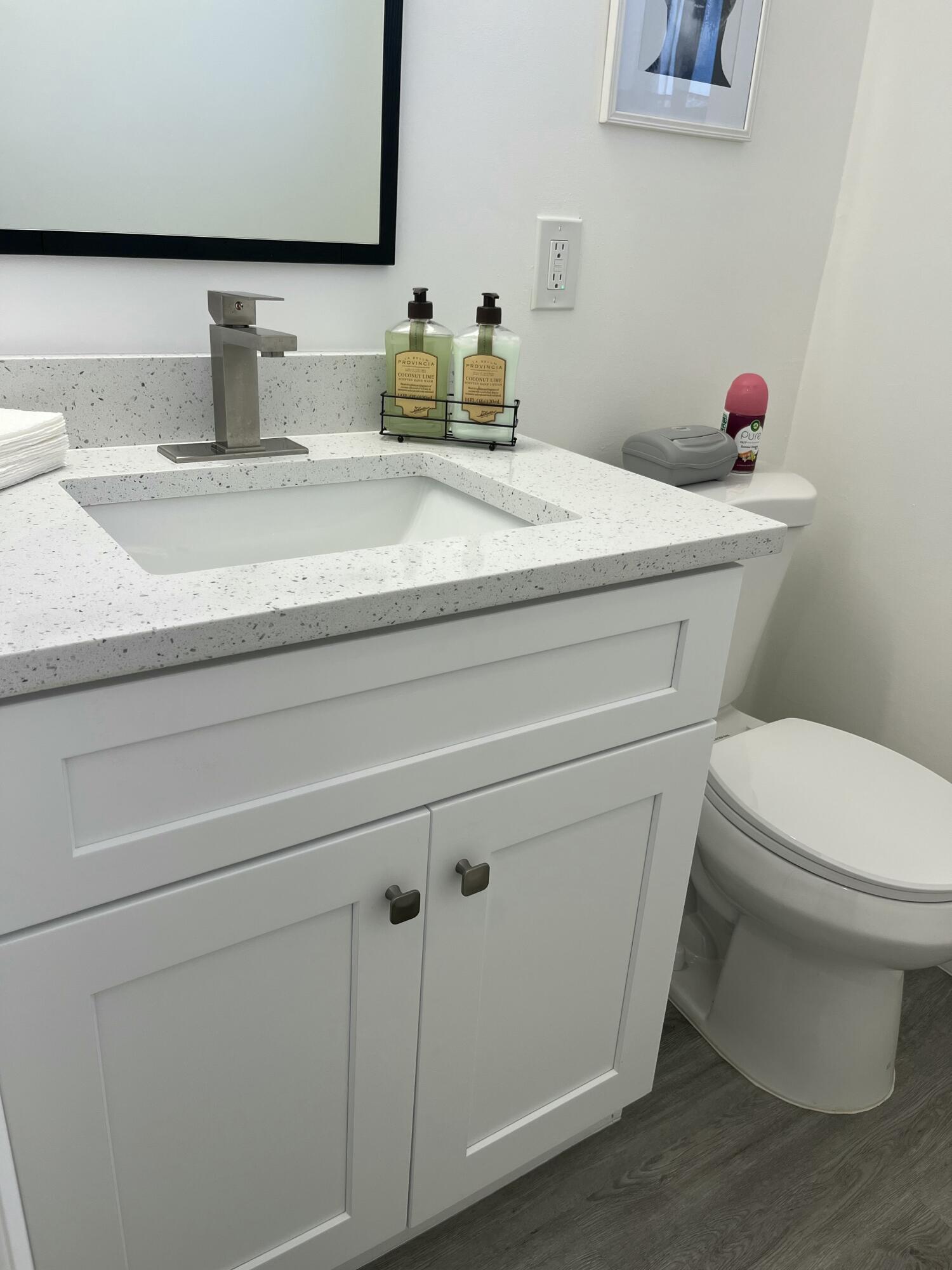 CRESTHAVEN VILLAS CONDO 33 - Residential Lease