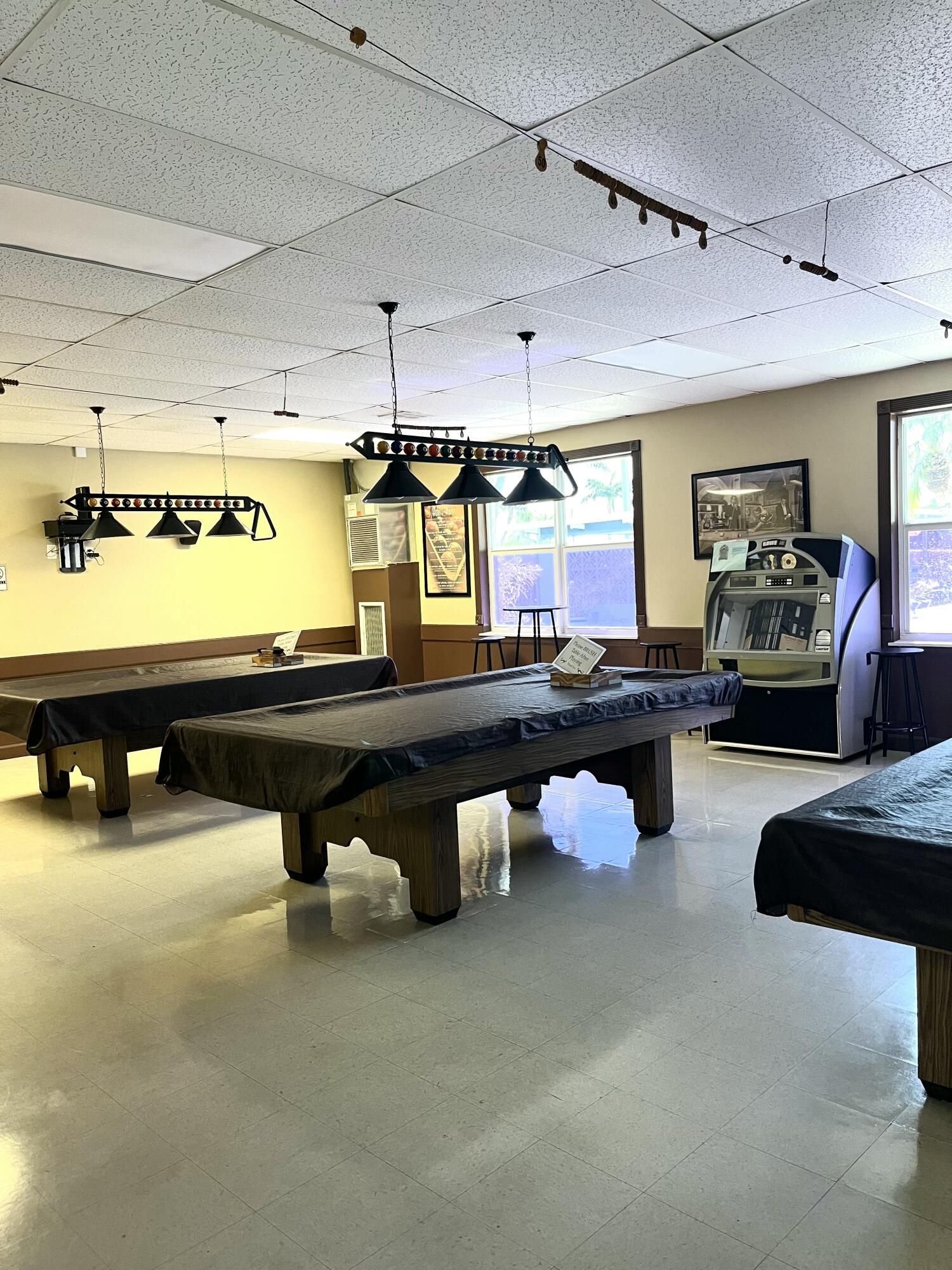 CRESTHAVEN VILLAS CONDO 33 - Residential Lease