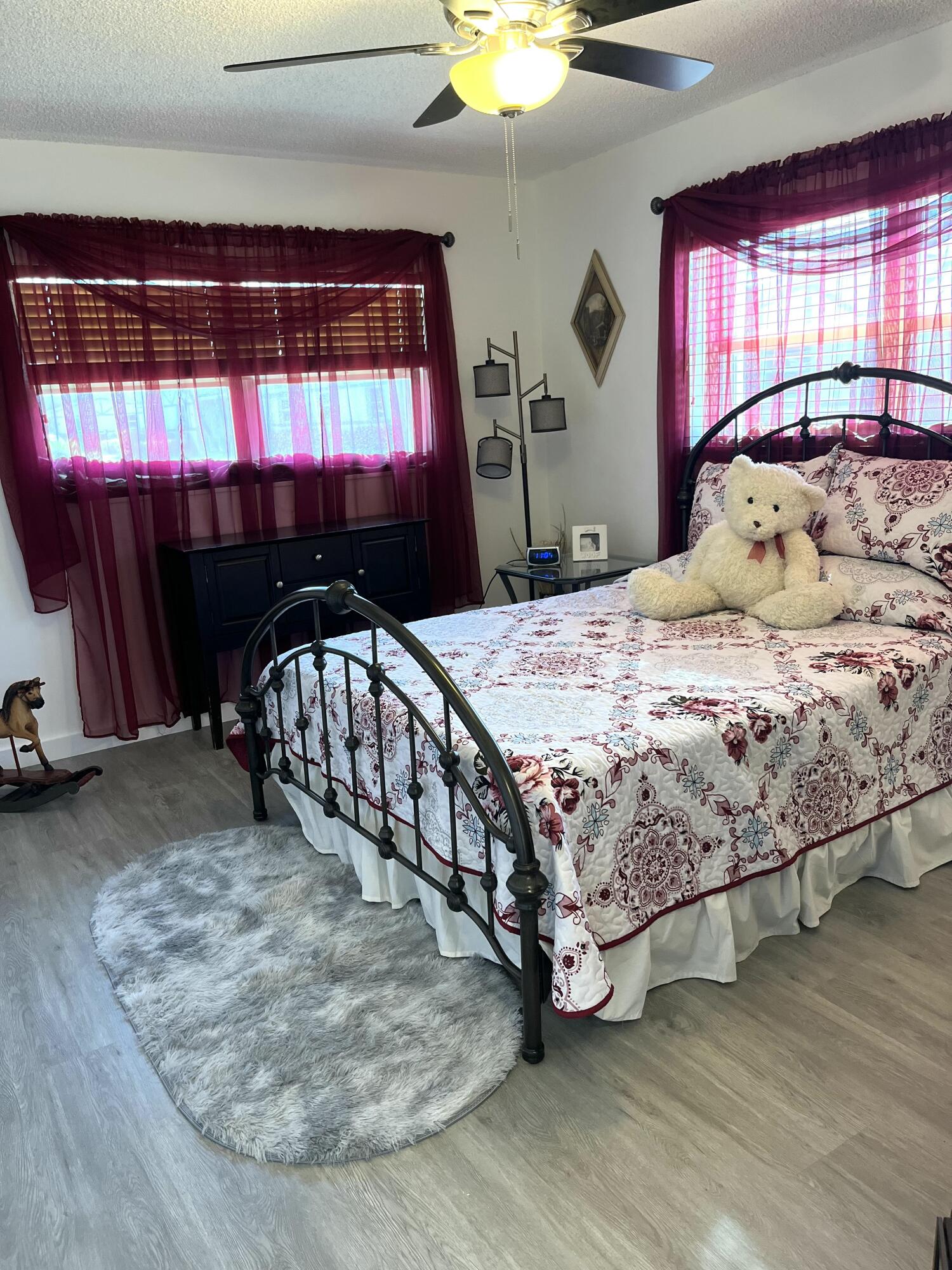 CRESTHAVEN VILLAS CONDO 33 - Residential Lease