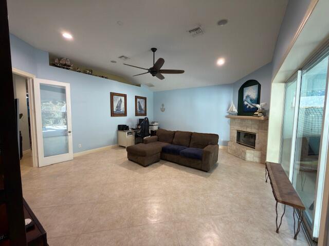 FOXWOOD - Residential