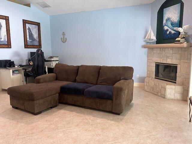 FOXWOOD - Residential