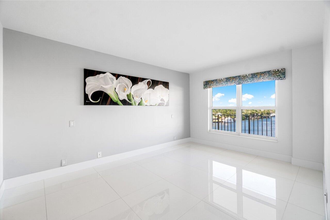 SEAGATE MANOR CONDO - Residential