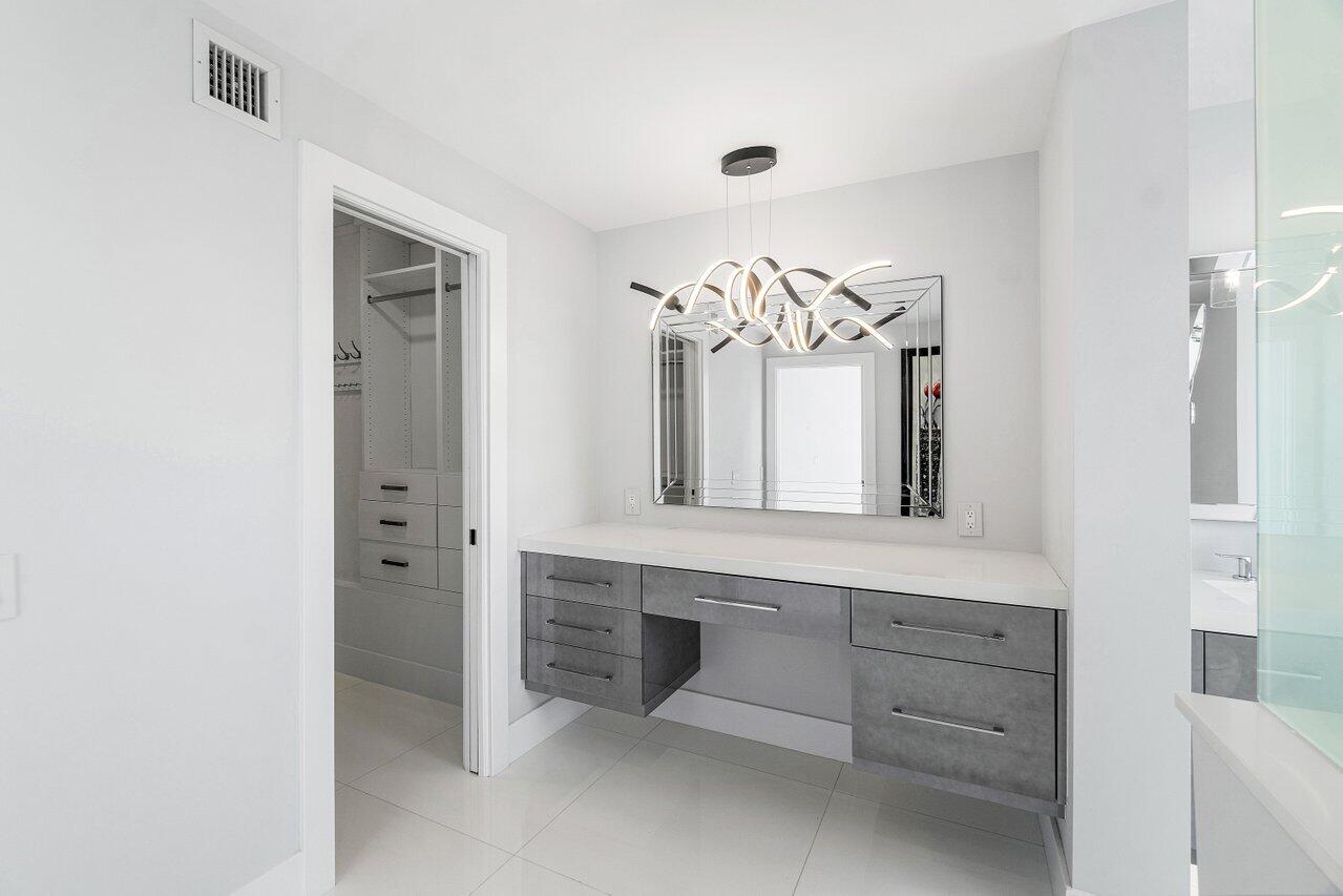 SEAGATE MANOR CONDO - Residential