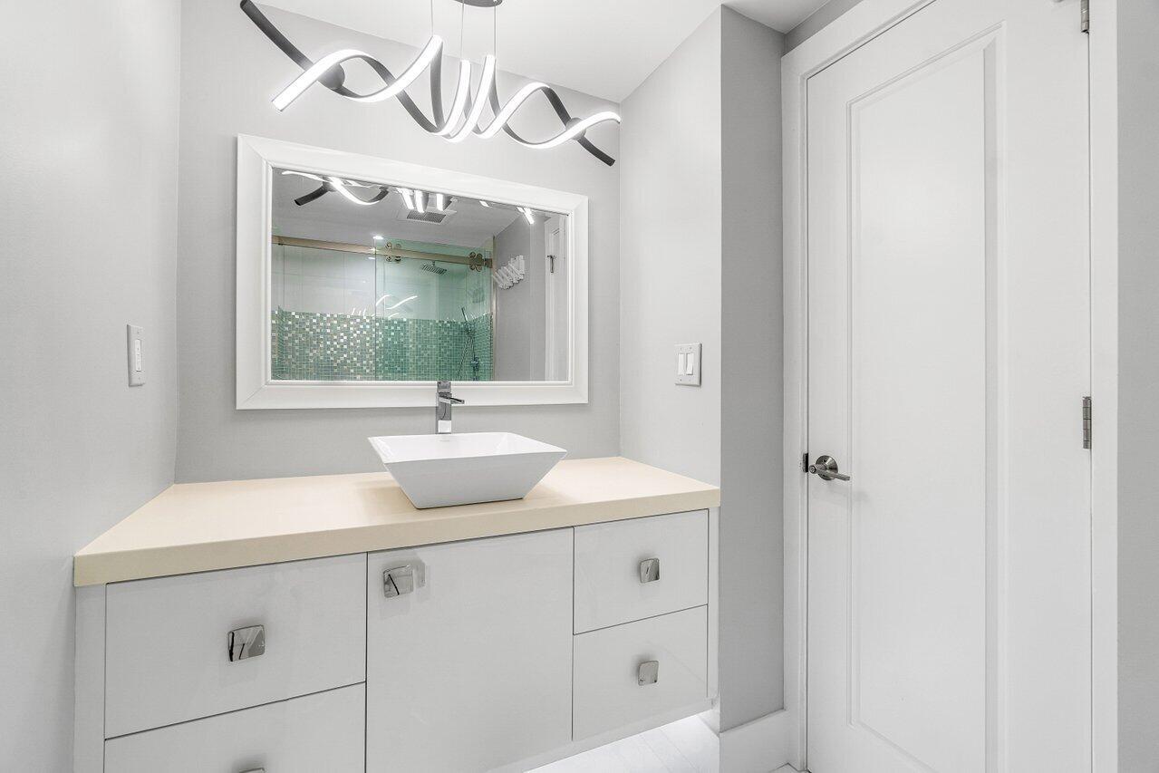 SEAGATE MANOR CONDO - Residential