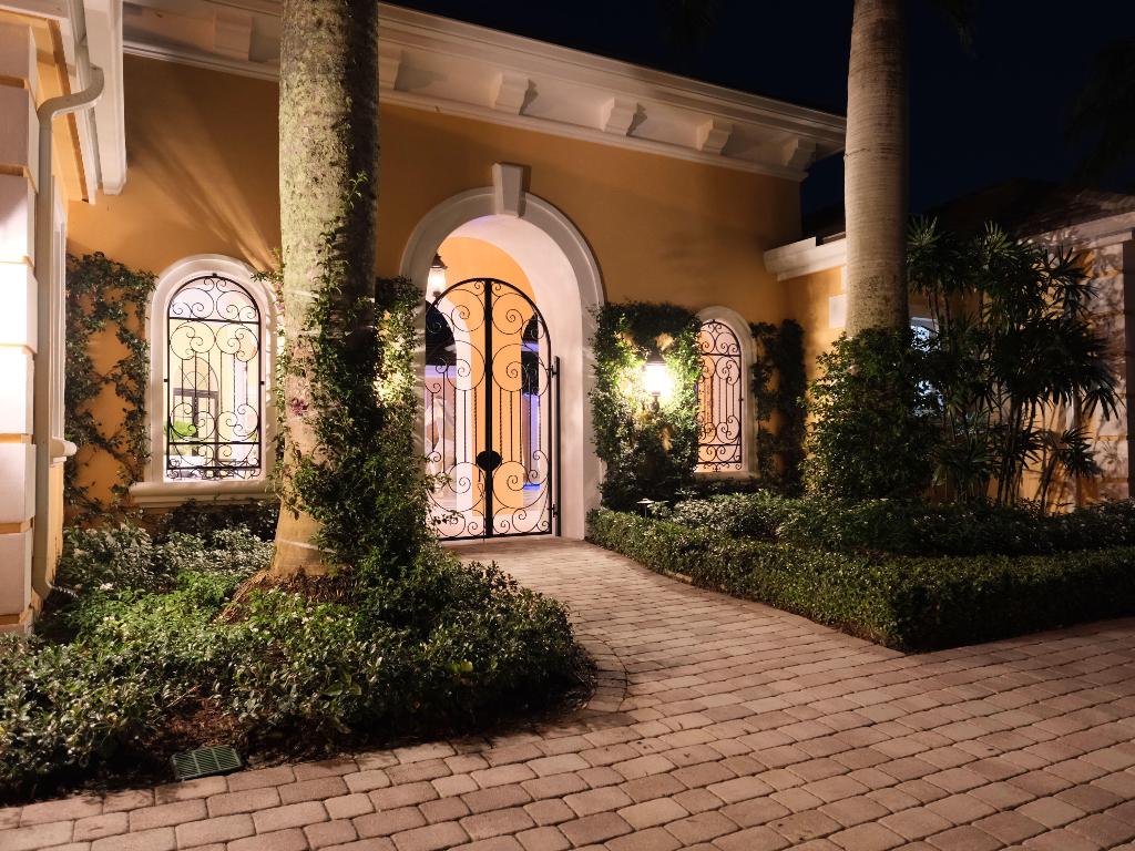 MIZNER EST OF PALM BEACH POLO AND COUNTRY CLUB W - Residential
