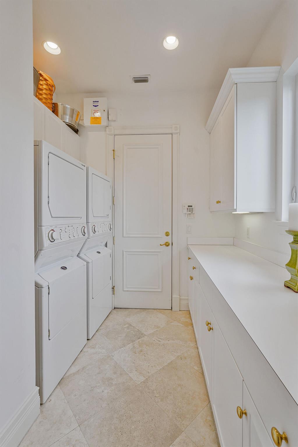 MIZNER EST OF PALM BEACH - Residential