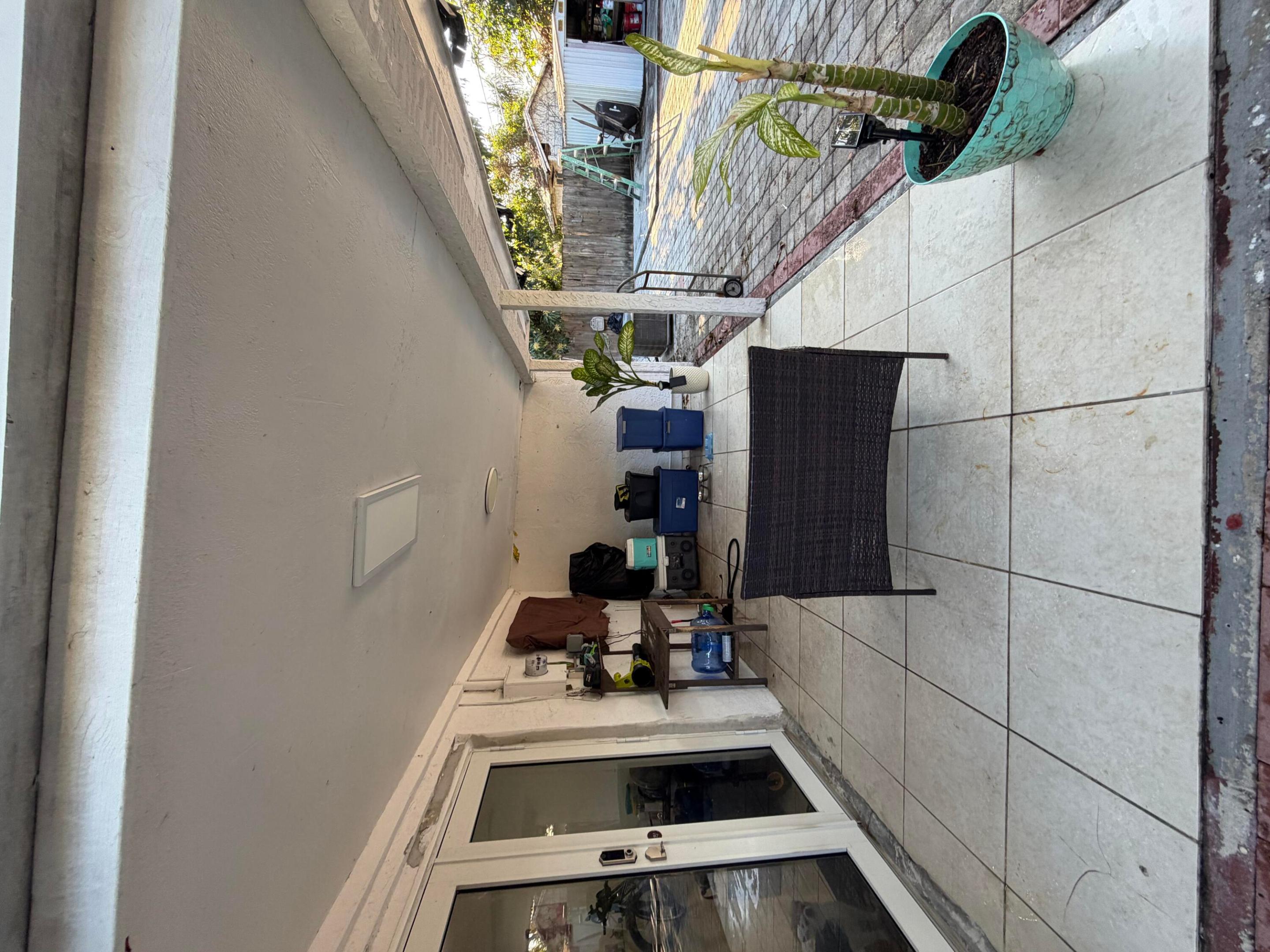 HILLSIDE PARK - Residential