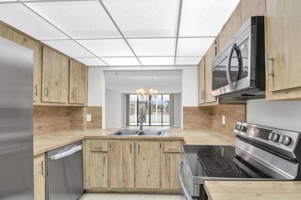 Photo of 6620 Boca De Mar Drive #105, Boca Raton, FL 33433 (MLS # R11068862)