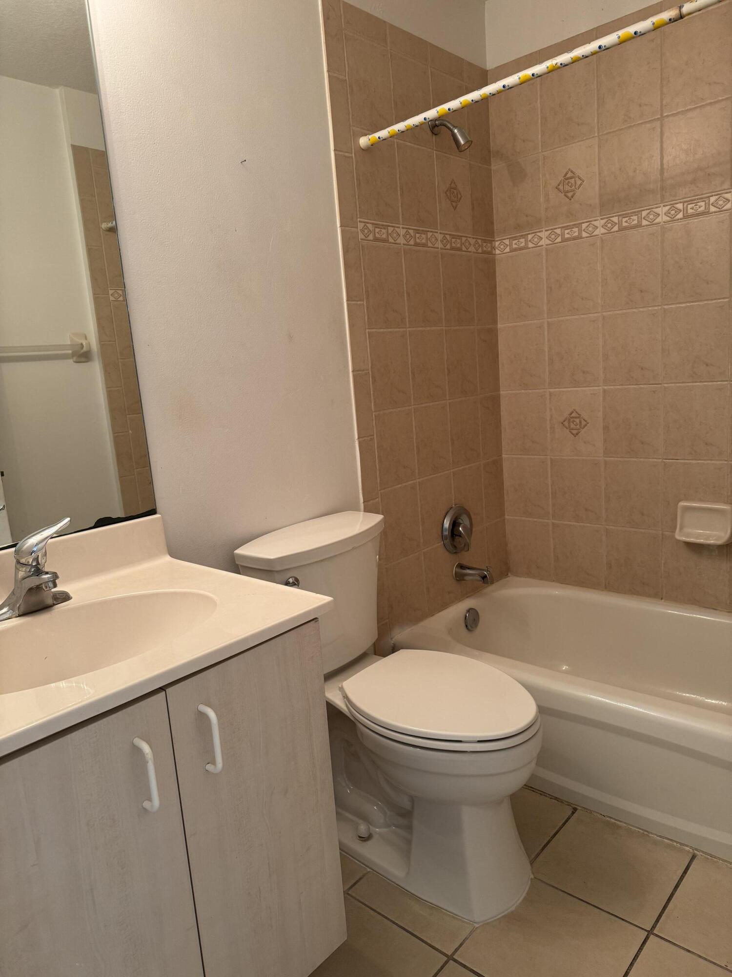 VICTORIA WOODS - Residential Lease