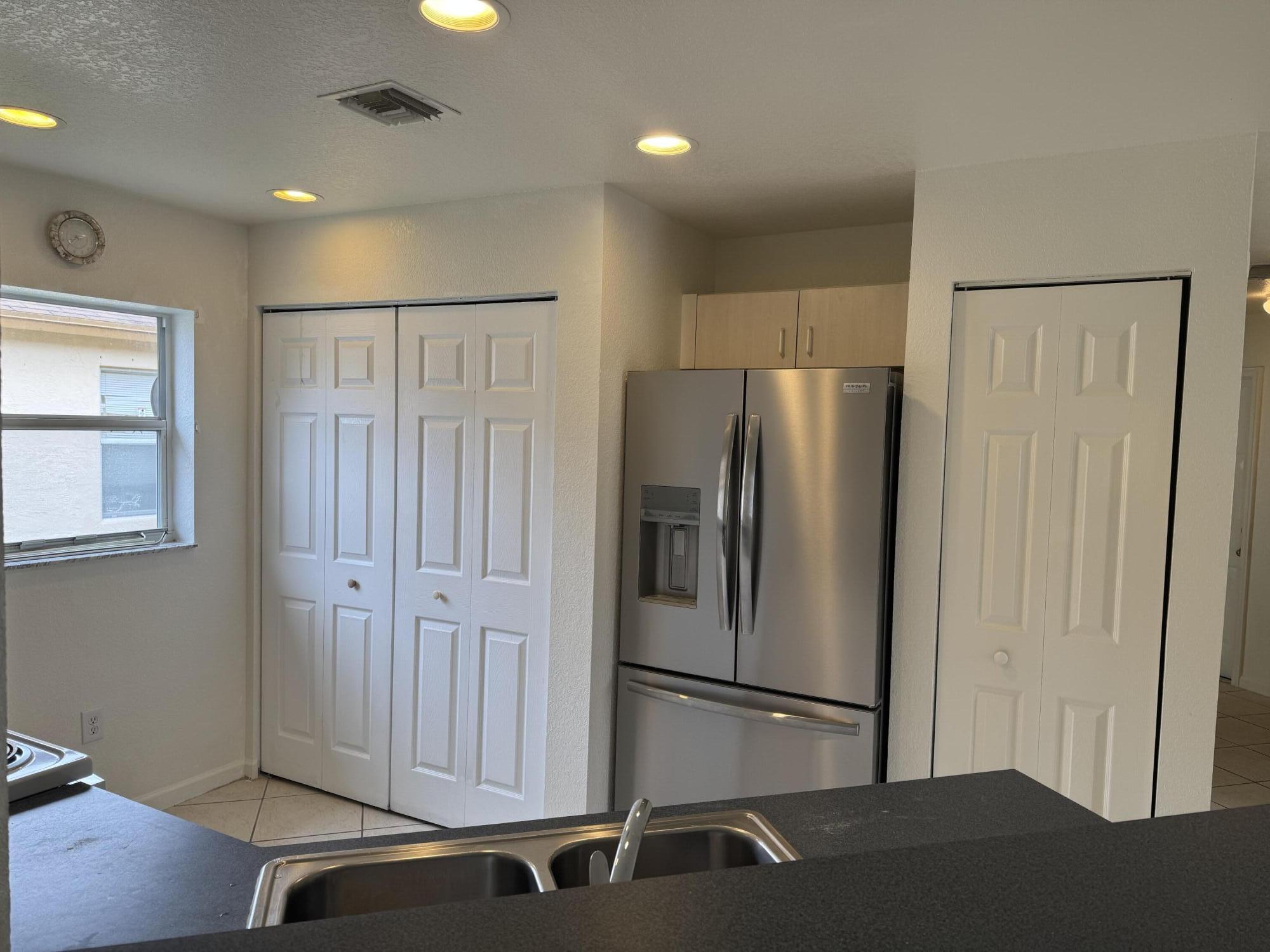 VICTORIA WOODS - Residential Lease
