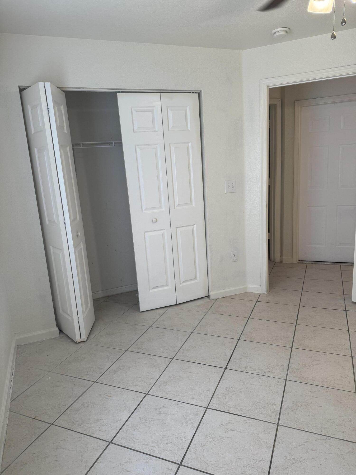VICTORIA WOODS - Residential Lease