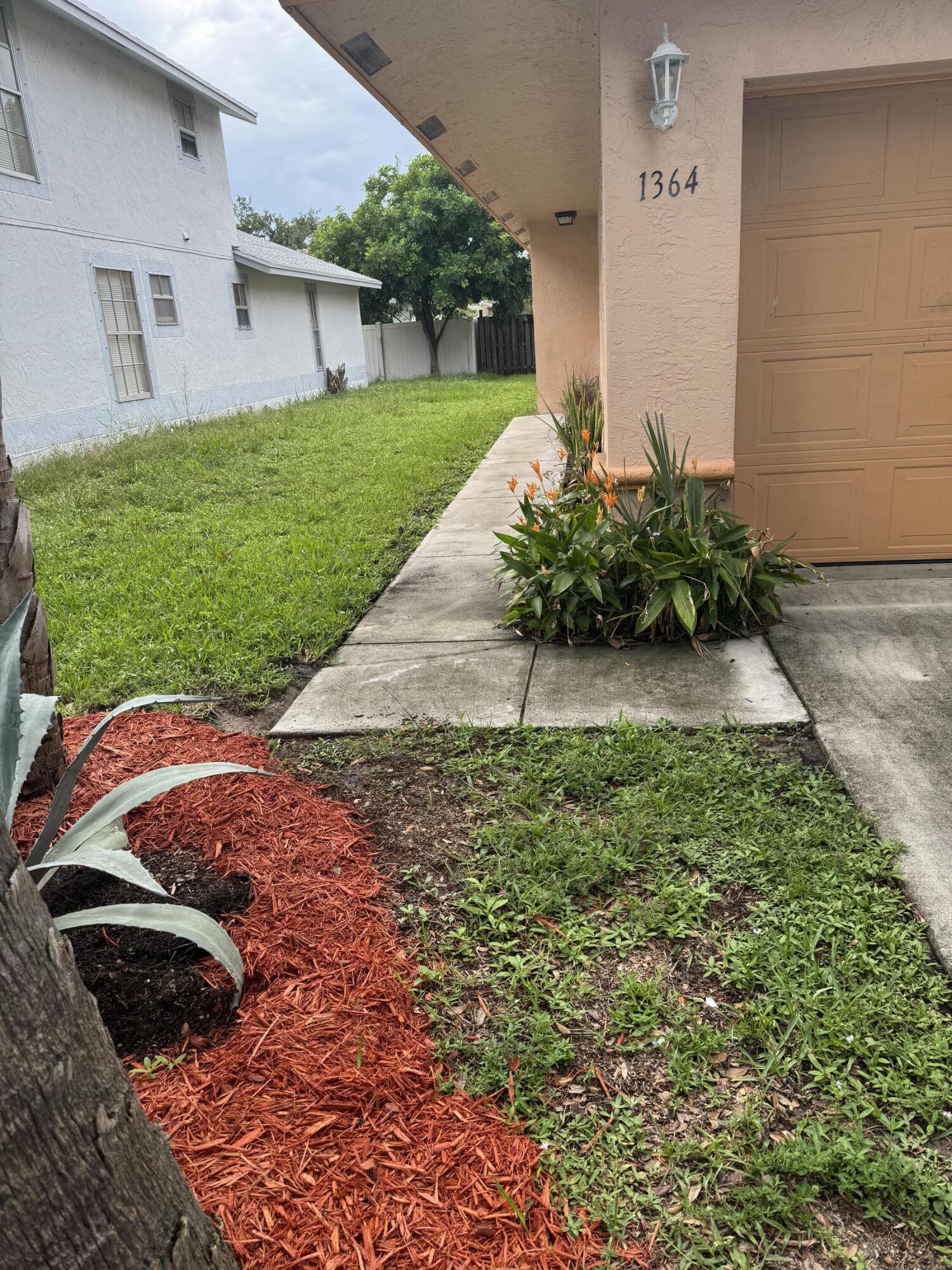 VICTORIA WOODS - Residential Lease