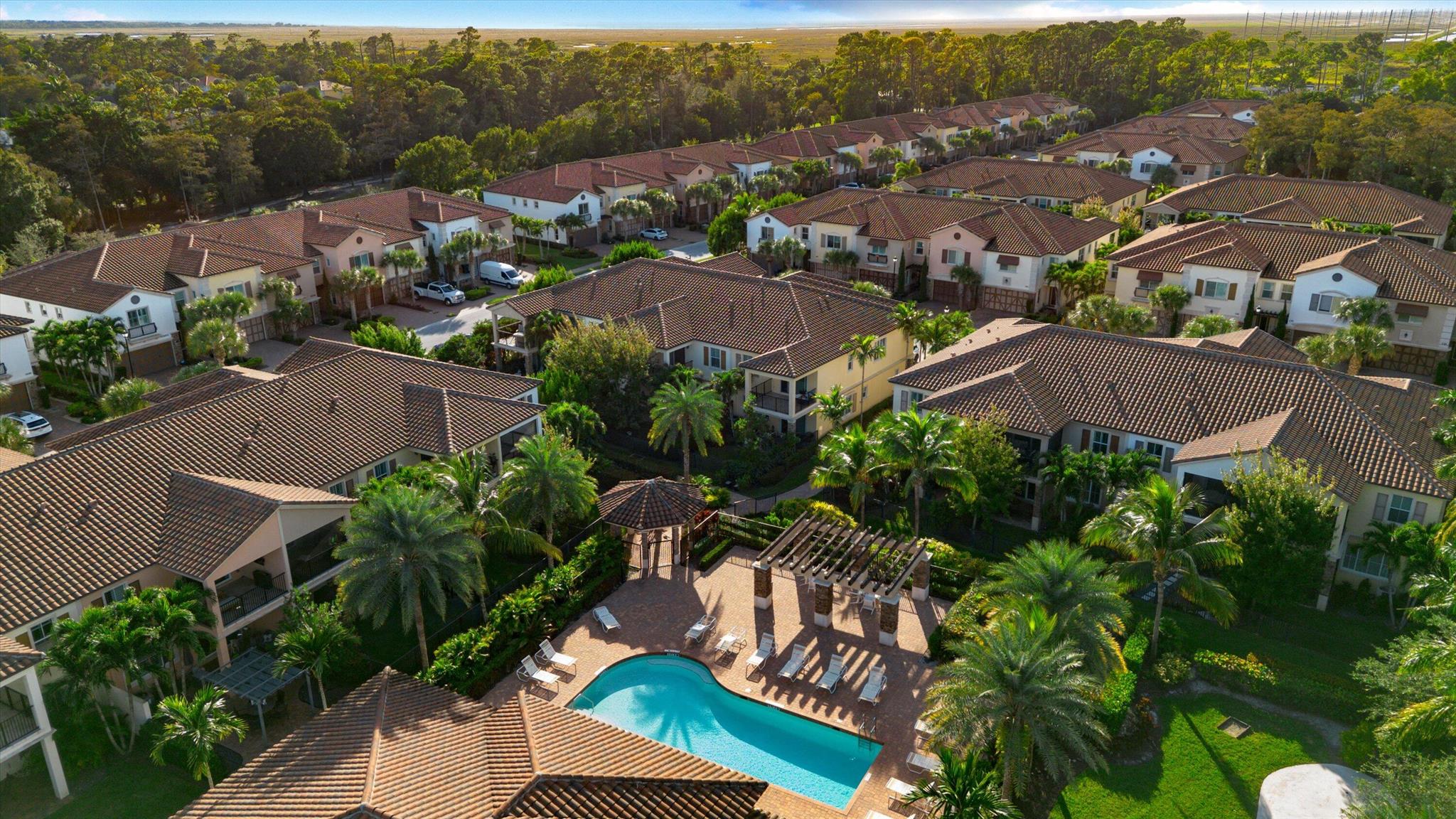 BINKS POINTE - Residential