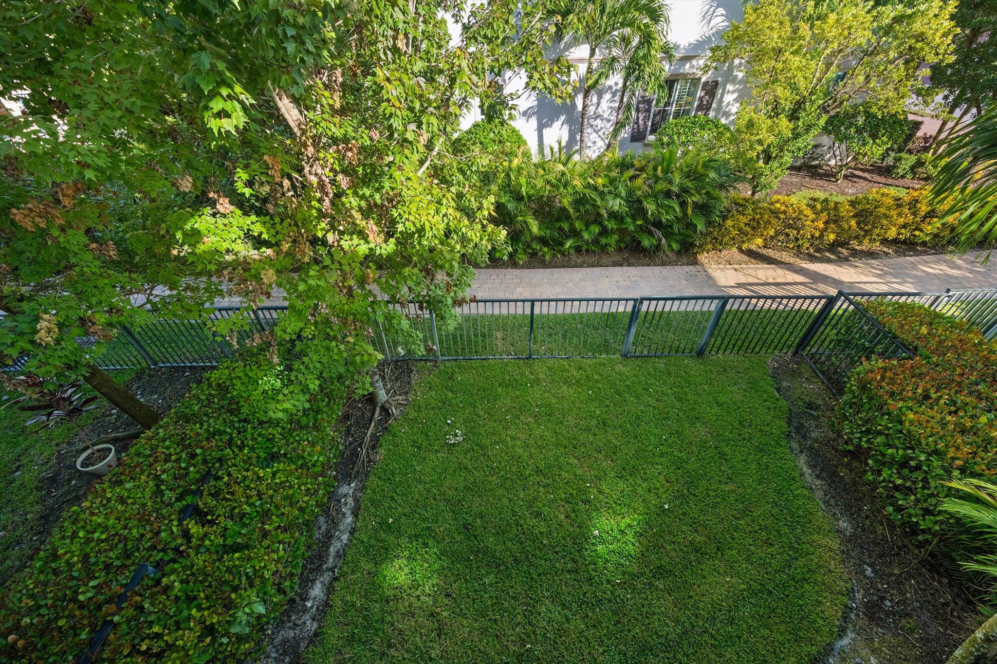 BINKS POINTE - Residential