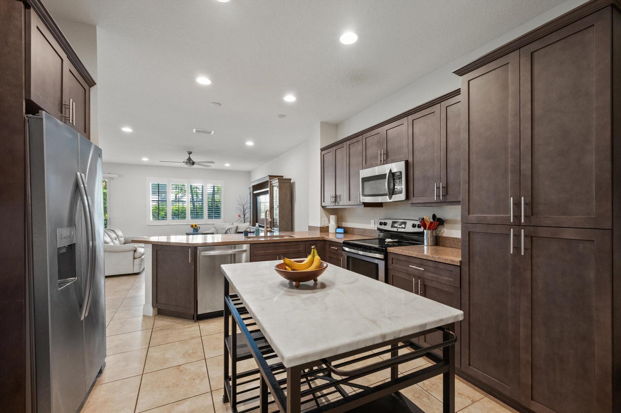 BINKS POINTE - Residential