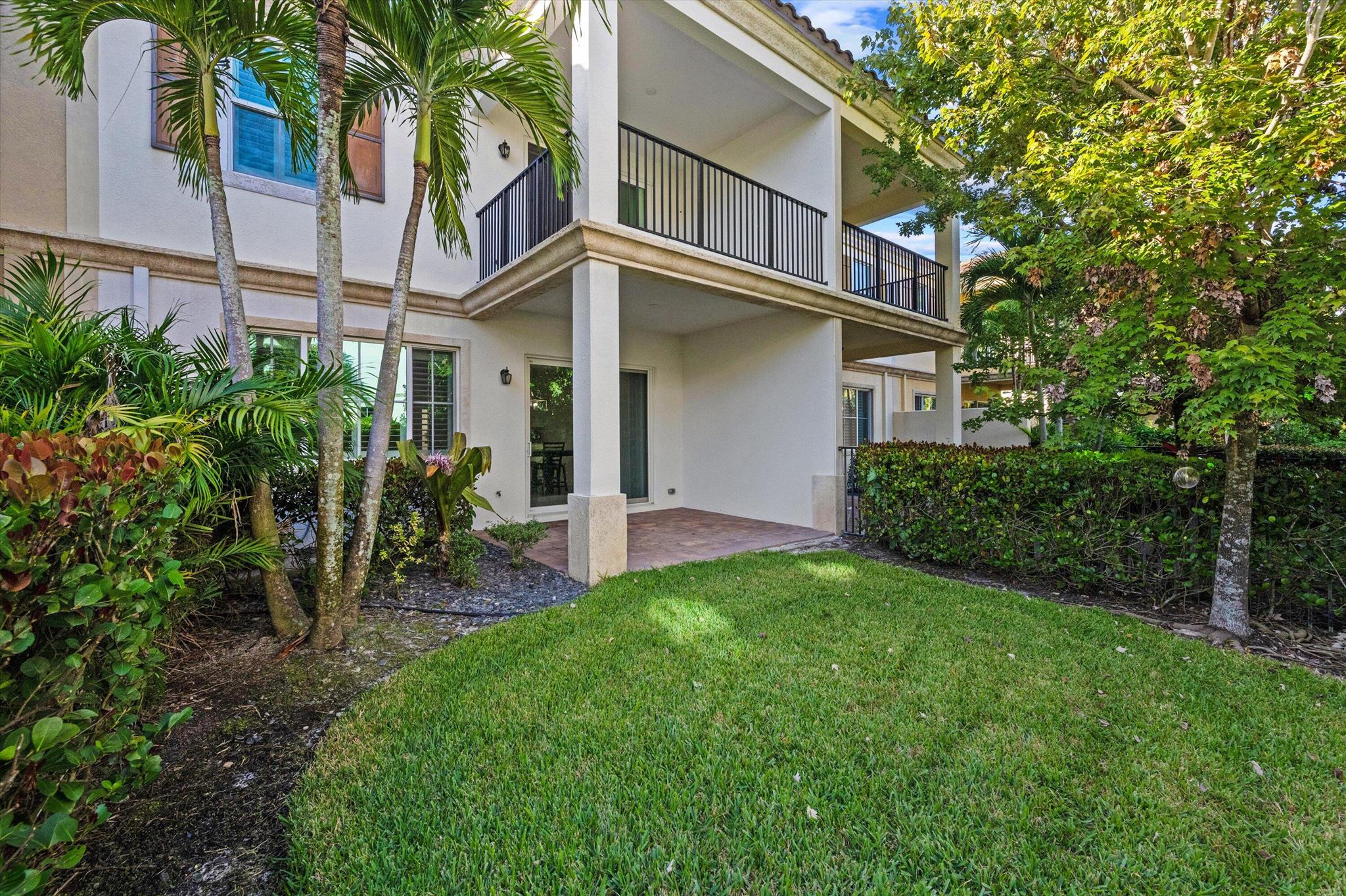 BINKS POINTE - Residential