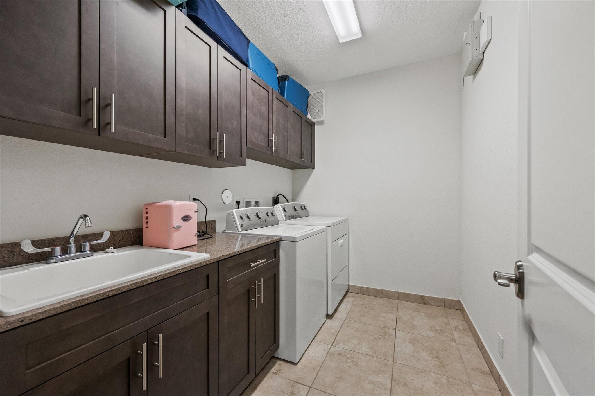 BINKS POINTE - Residential