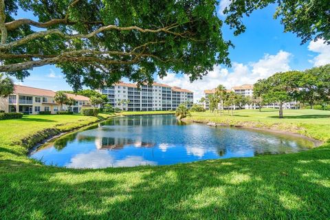 Tiny photo for 17061 Emile Street #5, Boca Raton, FL 33487 (MLS # B26033476)