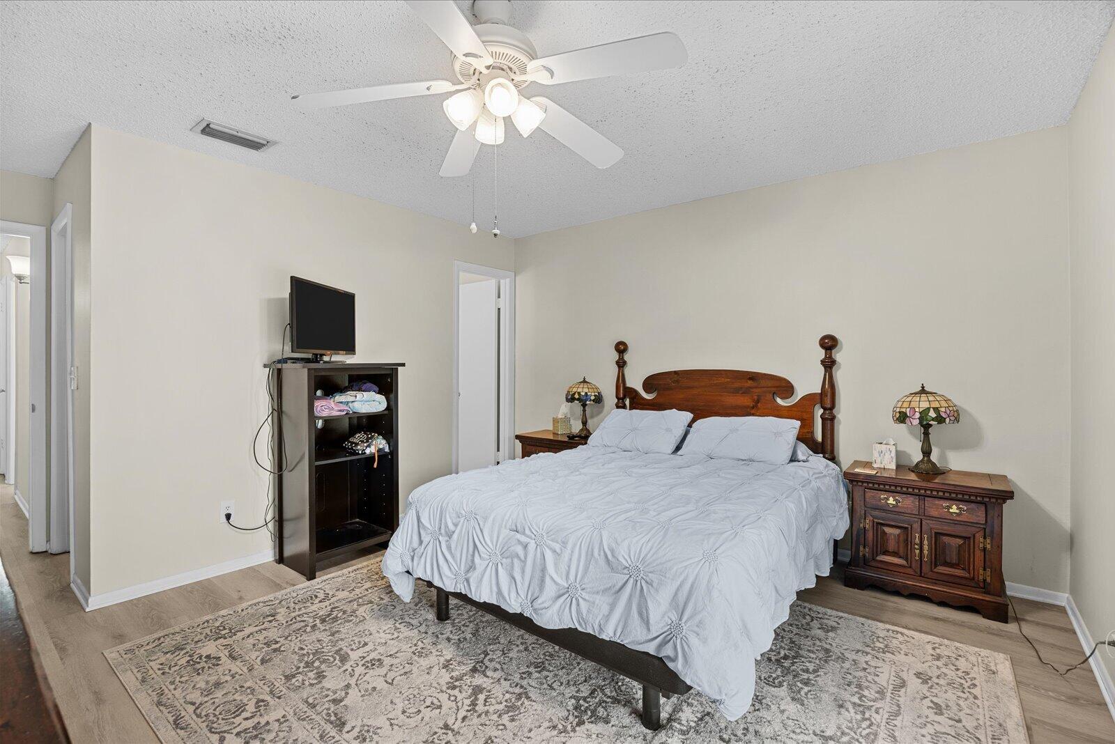 Vista Pines Condo - Residential