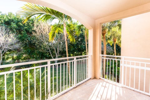 Photo of 6492 EMERALD DUNES Drive #205, West Palm Beach, FL 33411 (MLS # B26078313)