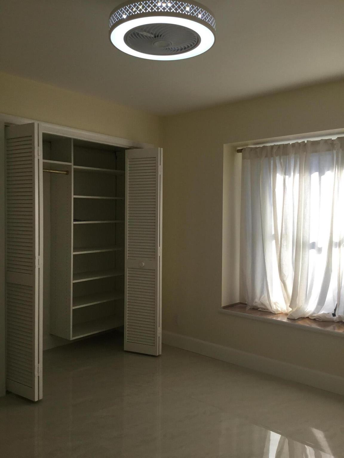 RAINWOOD EAST REPLAT - Residential Lease