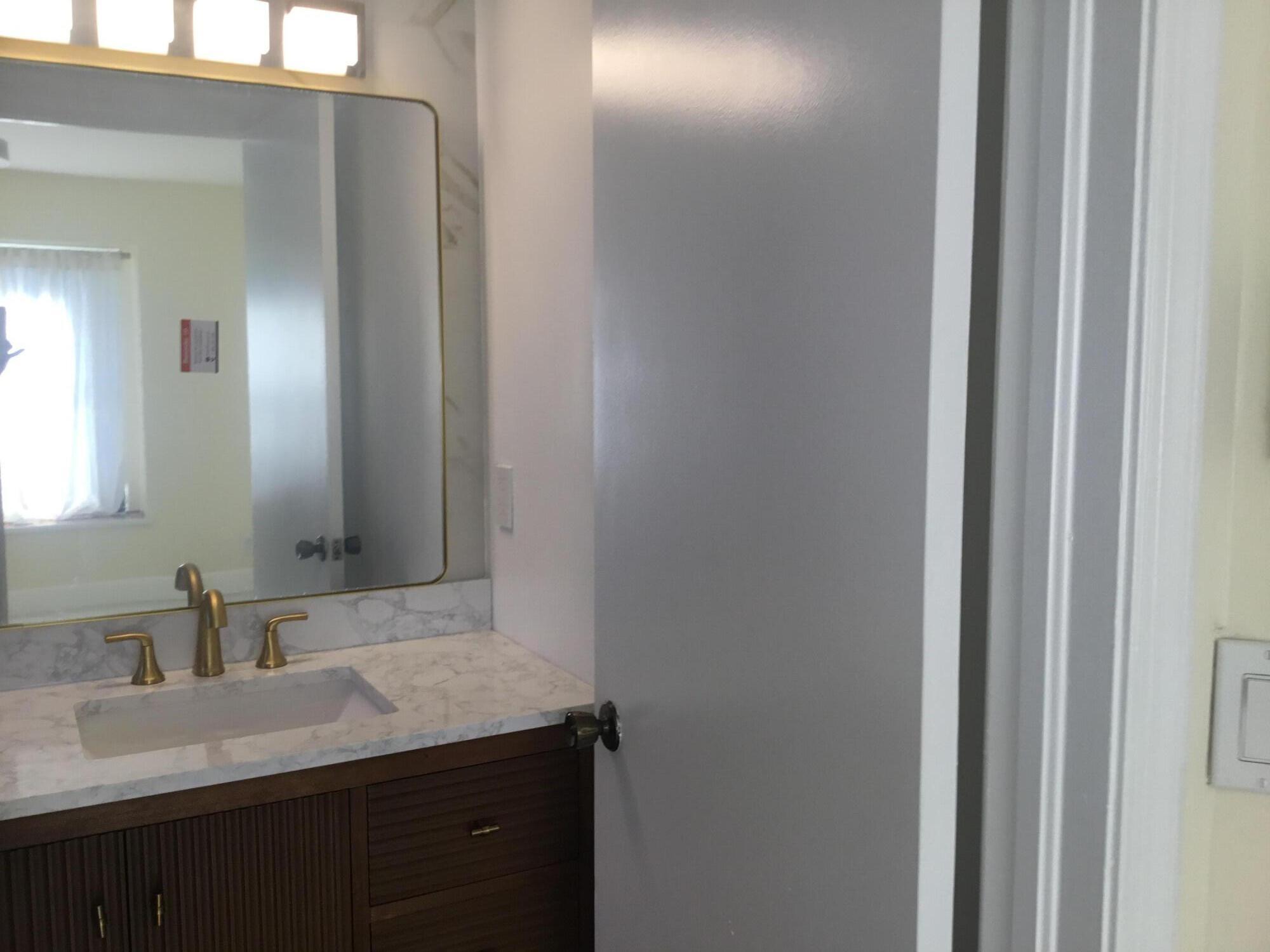 RAINWOOD EAST REPLAT - Residential Lease