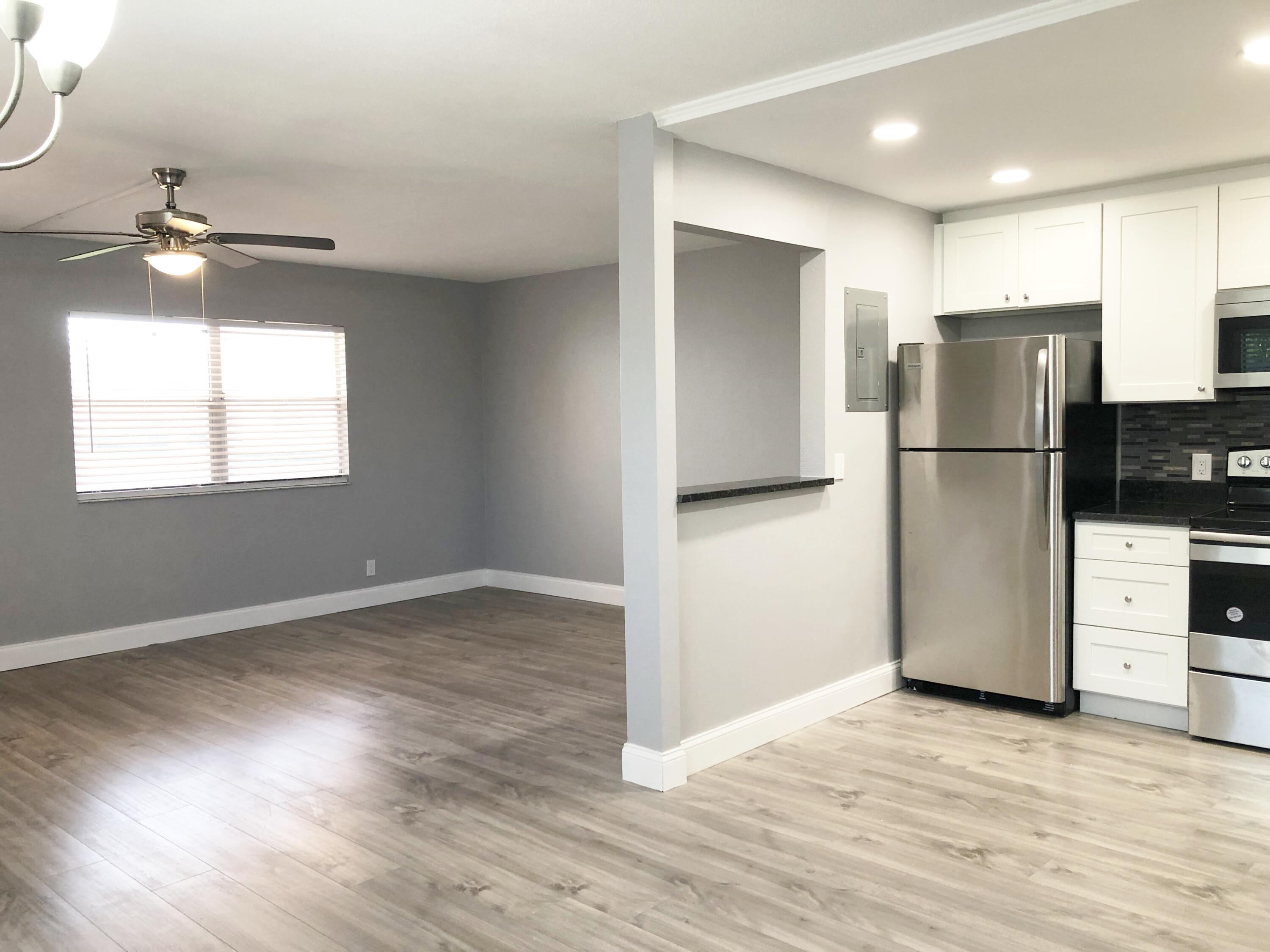 KINGS POINT SAXONY CONDOS - Residential