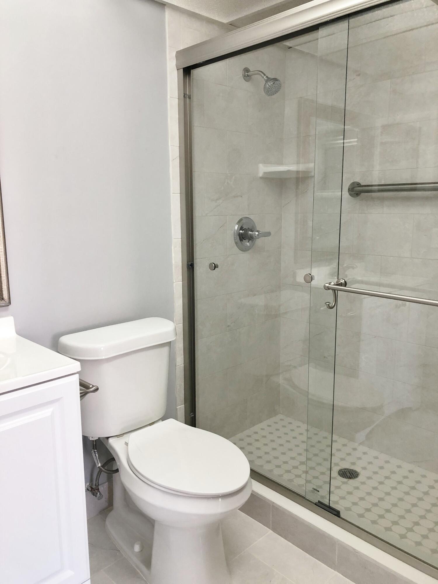 KINGS POINT SAXONY CONDOS - Residential