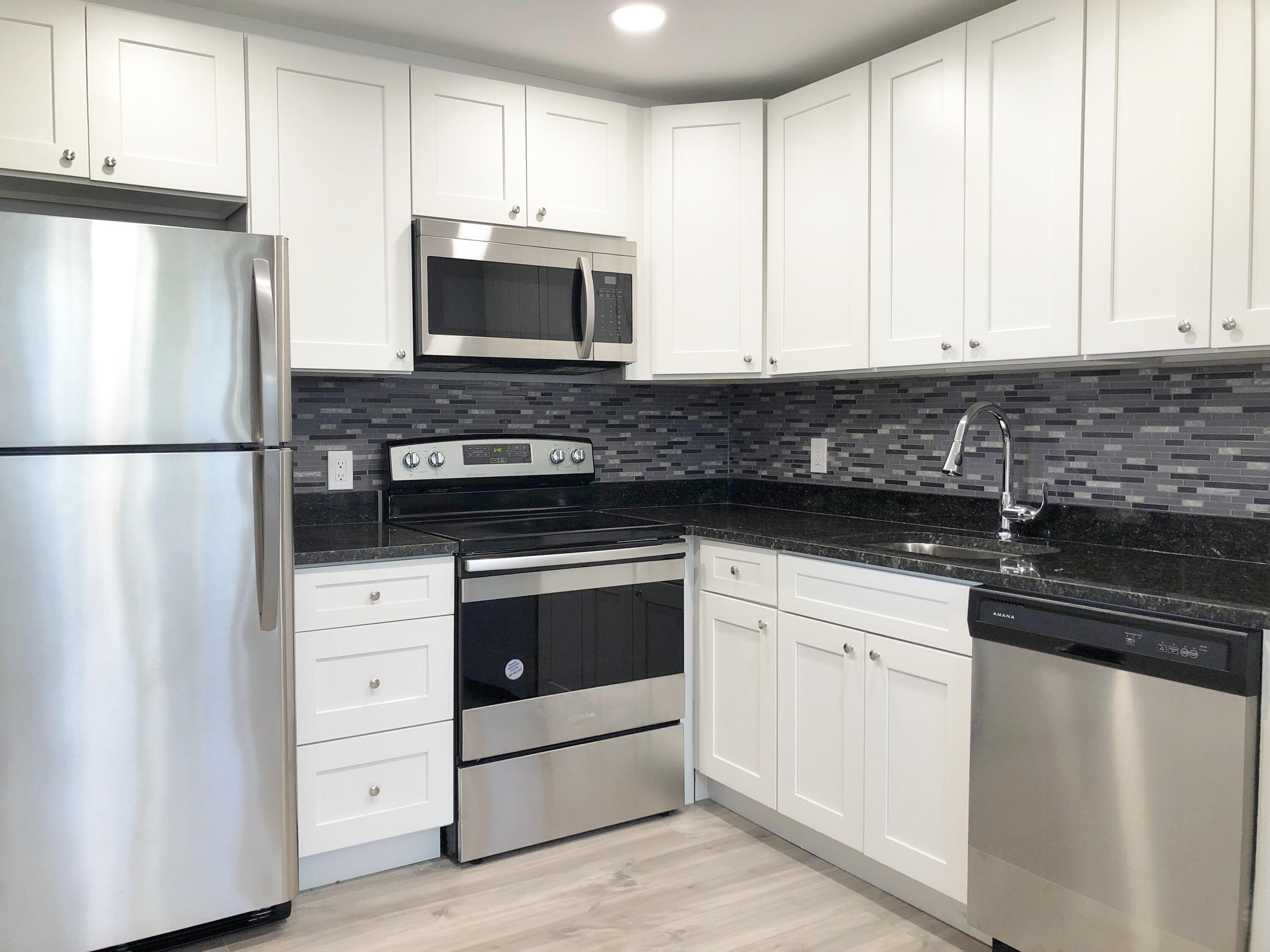 KINGS POINT SAXONY CONDOS - Residential