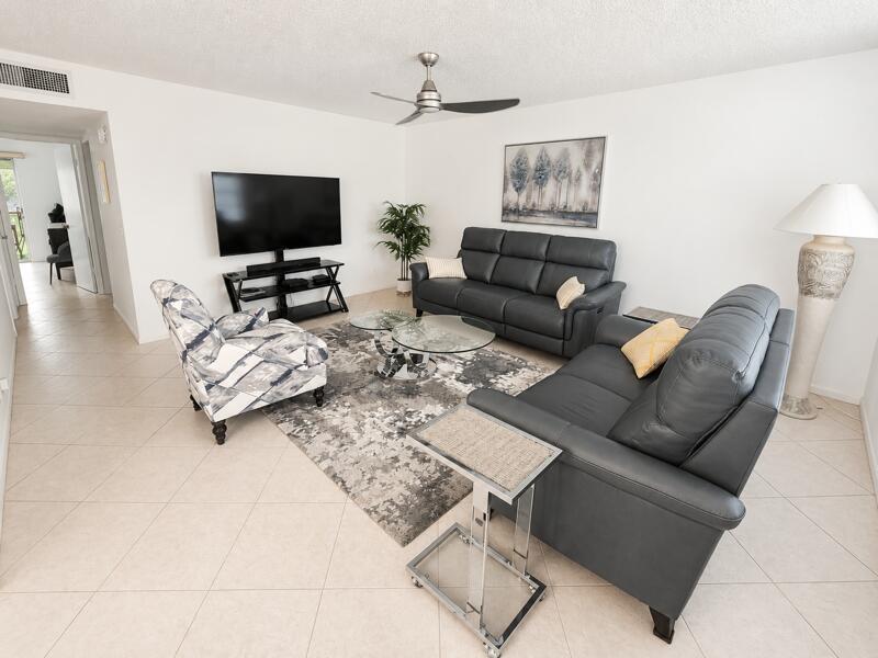 Photo of 567 BURGUNDY L, Delray Beach, FL 33484 (MLS # B26070174)