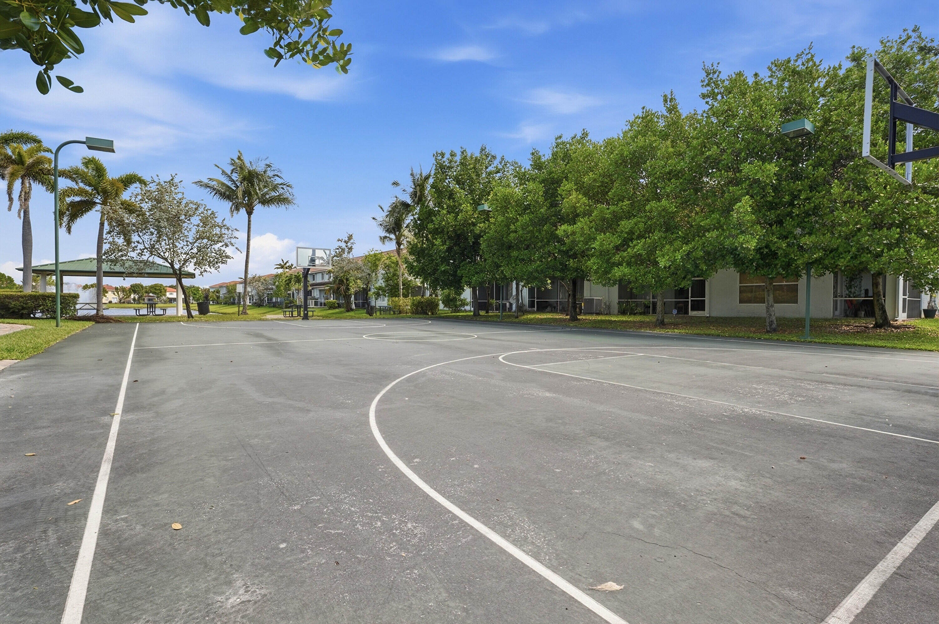 THOUSAND OAKS - Residential