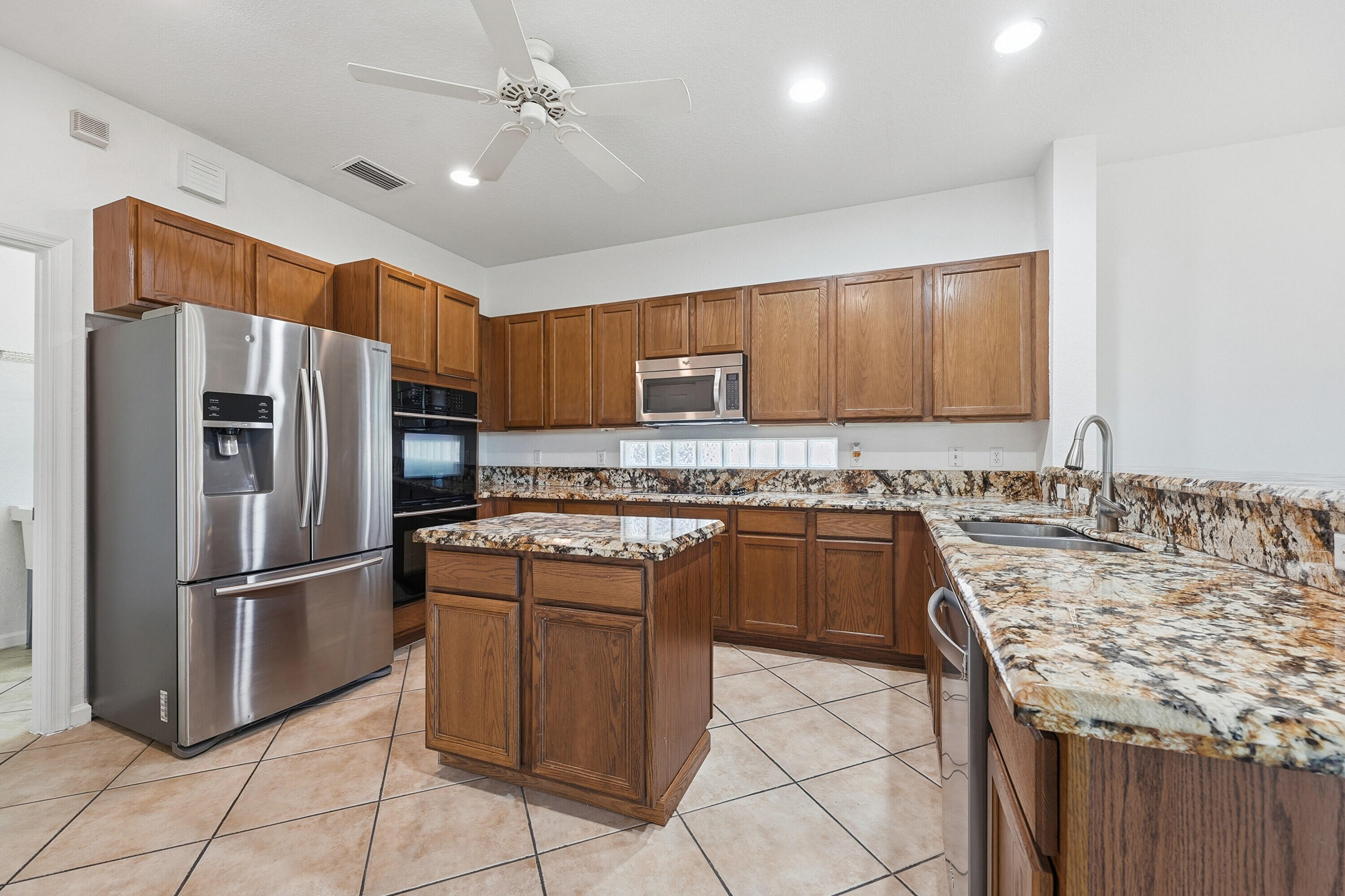 THOUSAND OAKS - Residential