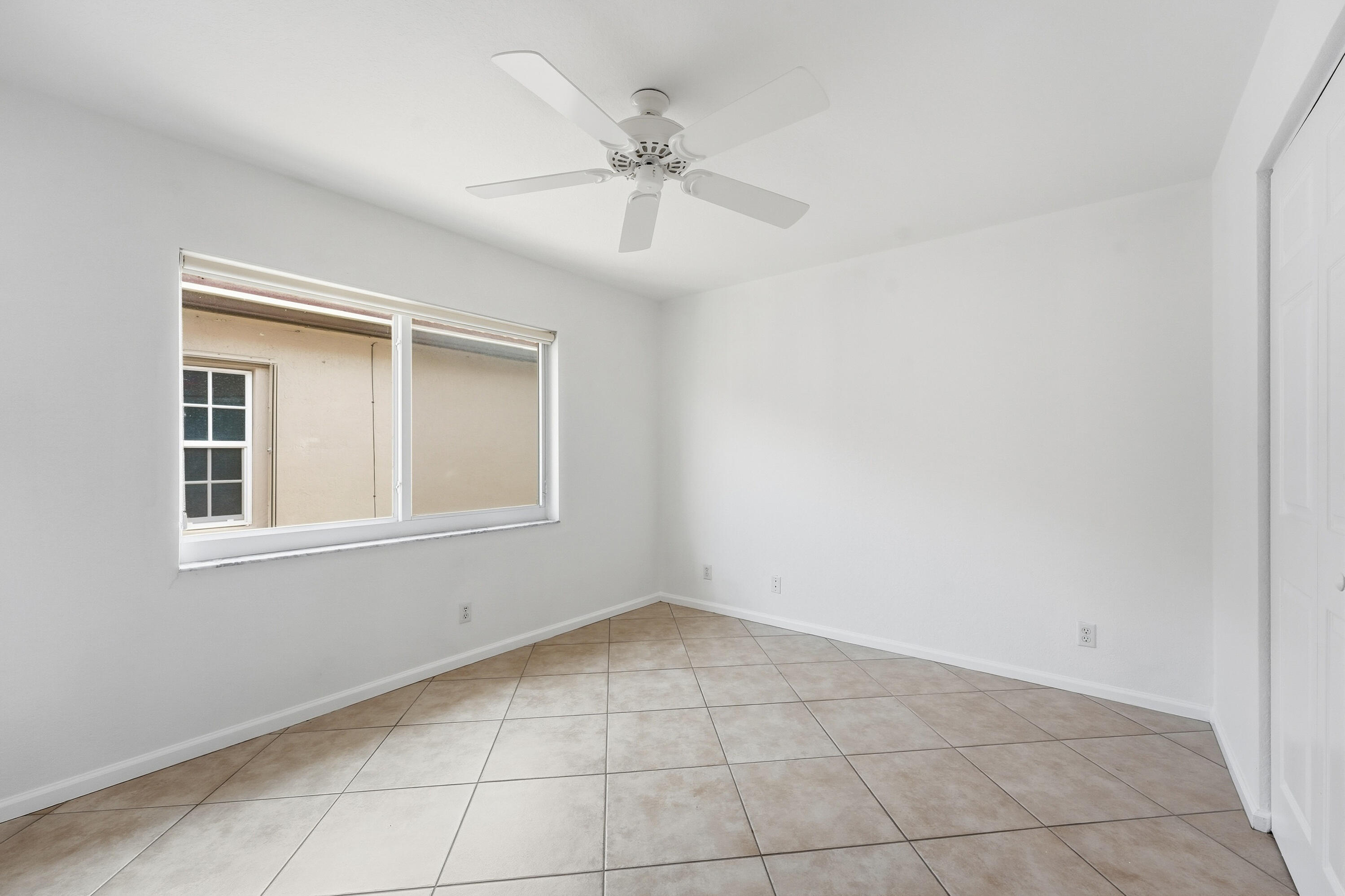 THOUSAND OAKS - Residential