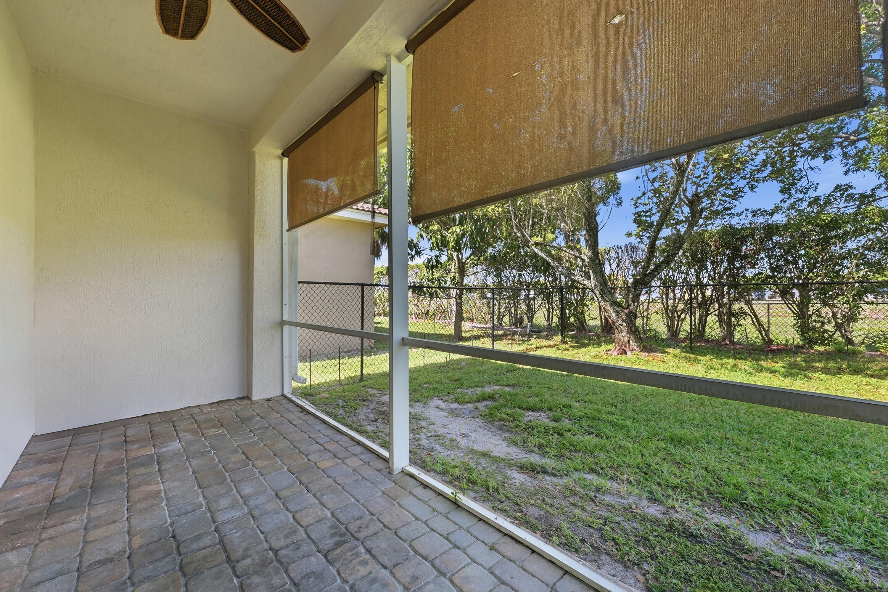 THOUSAND OAKS - Residential