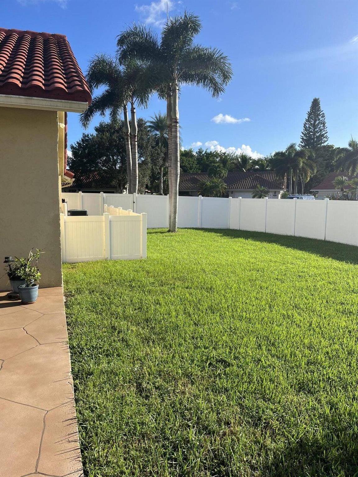 SUN VALLEY 2 - Residential Lease