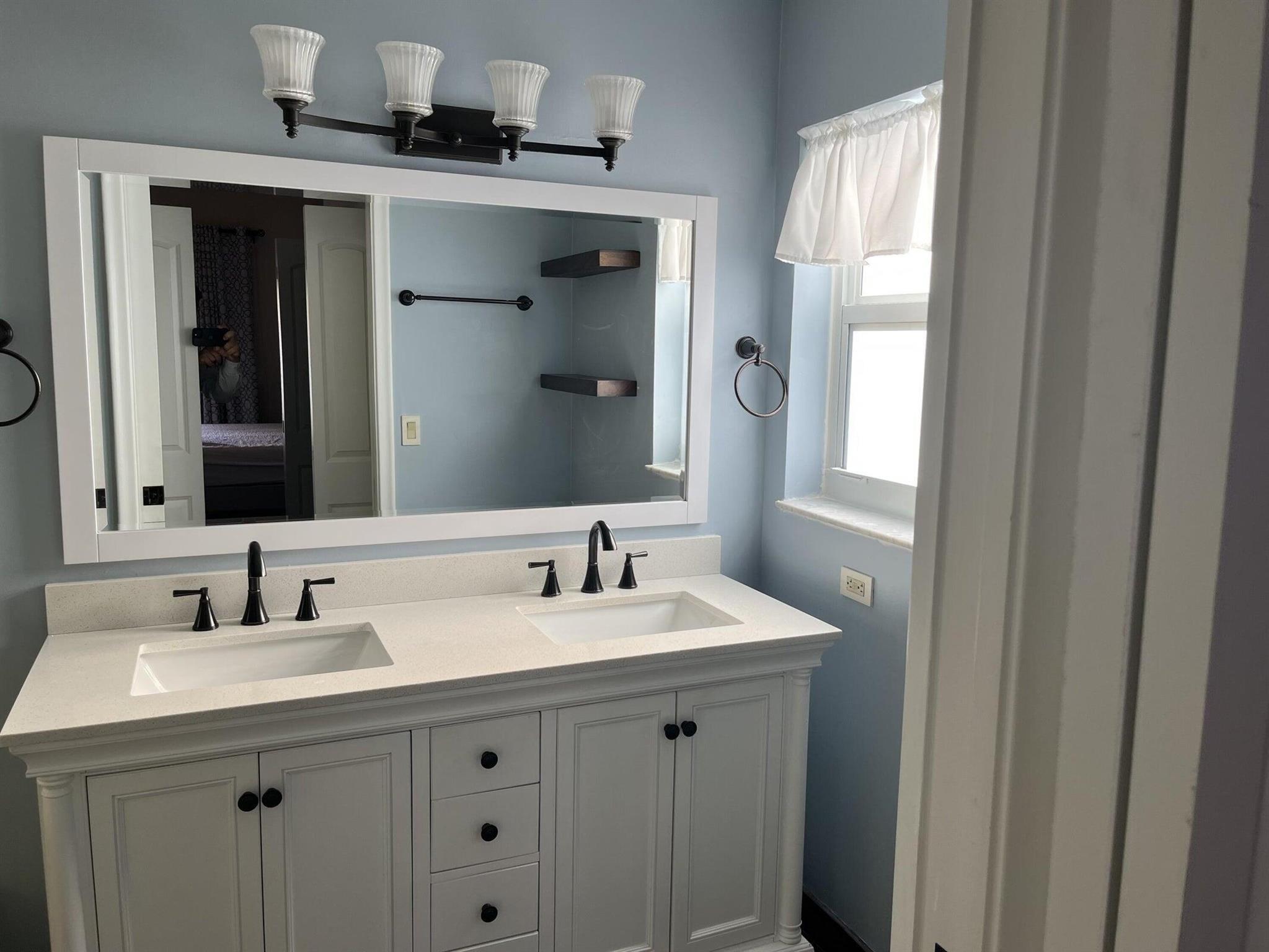 SUN VALLEY 2 - Residential Lease