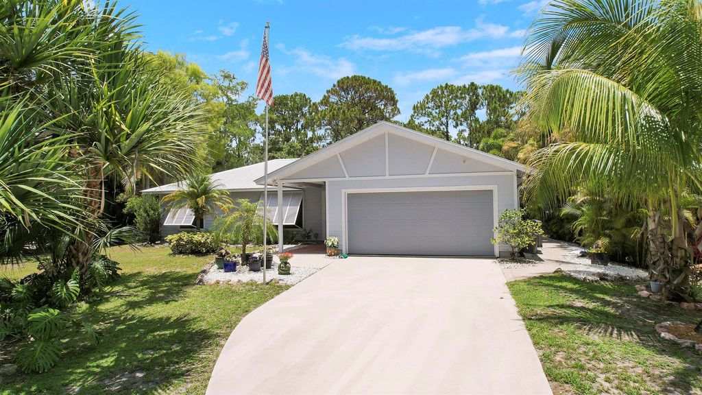 Photo of 11195 N 159th Court N, Jupiter, FL 33478 (MLS # R11092711)