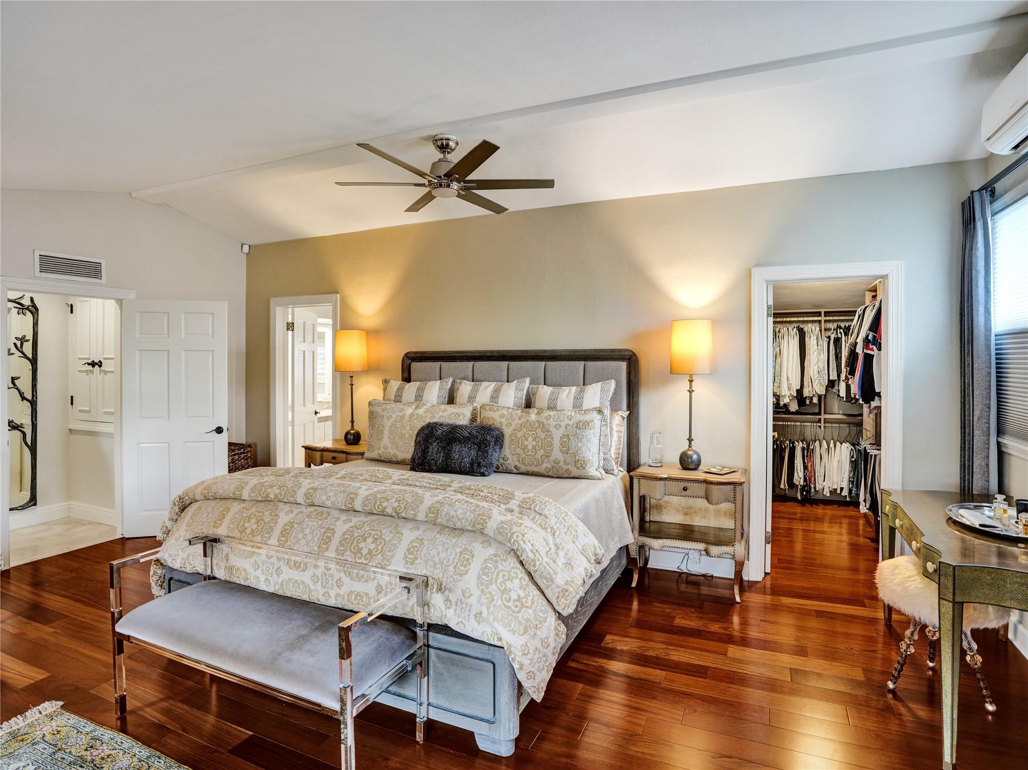 RIO VISTA ISLES - Residential