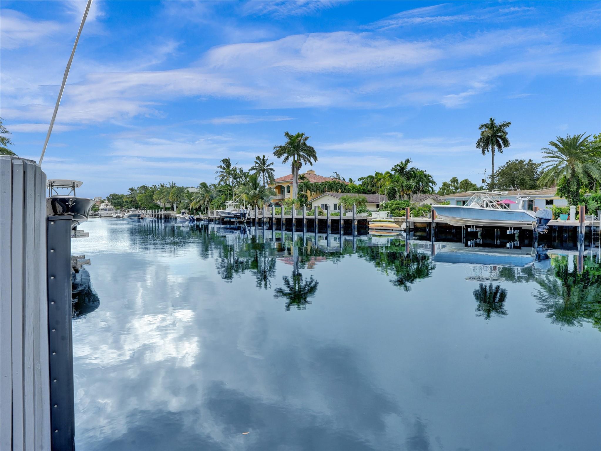 RIO VISTA ISLES - Residential