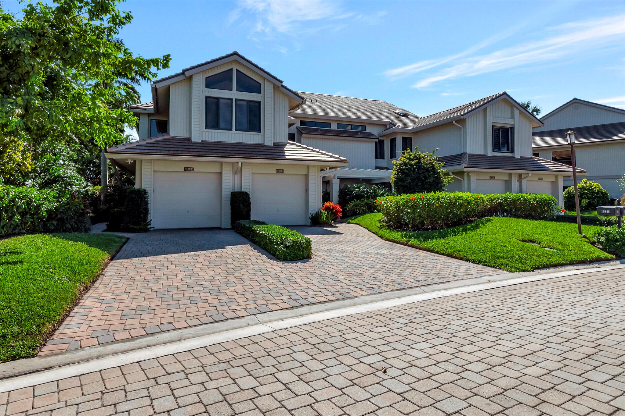 CHARTER CAY - Residential