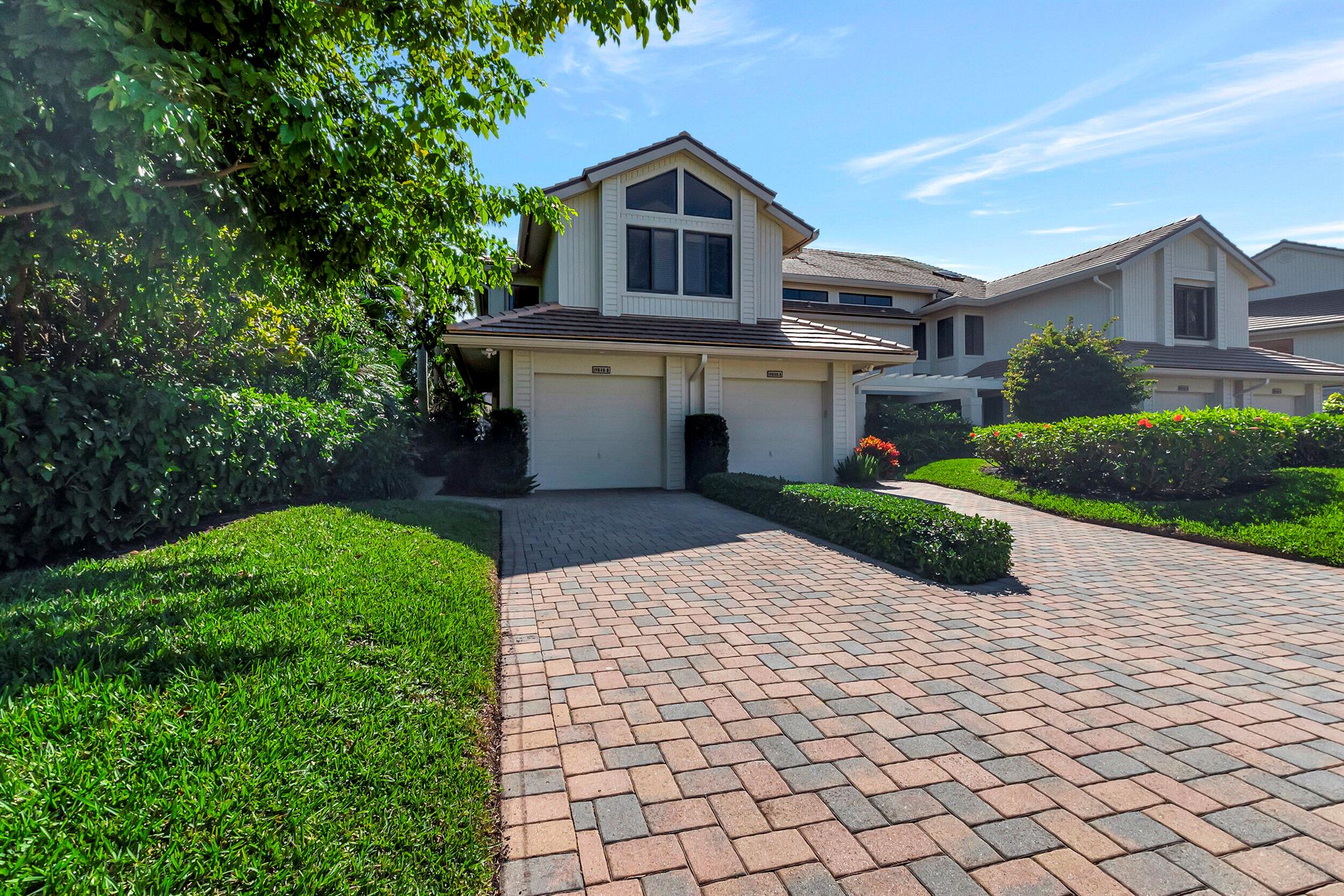 CHARTER CAY - Residential