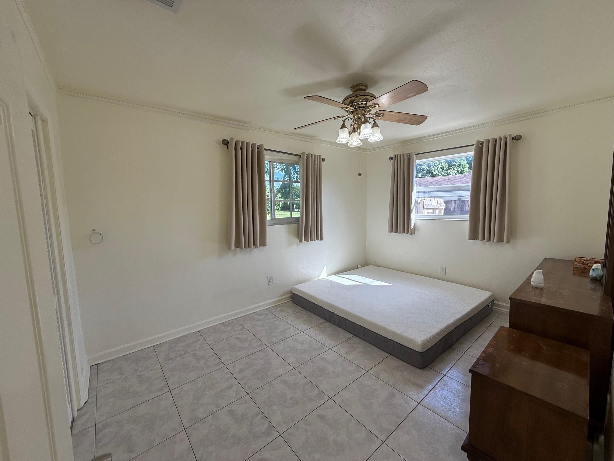 PEMBROKE PINES - Residential