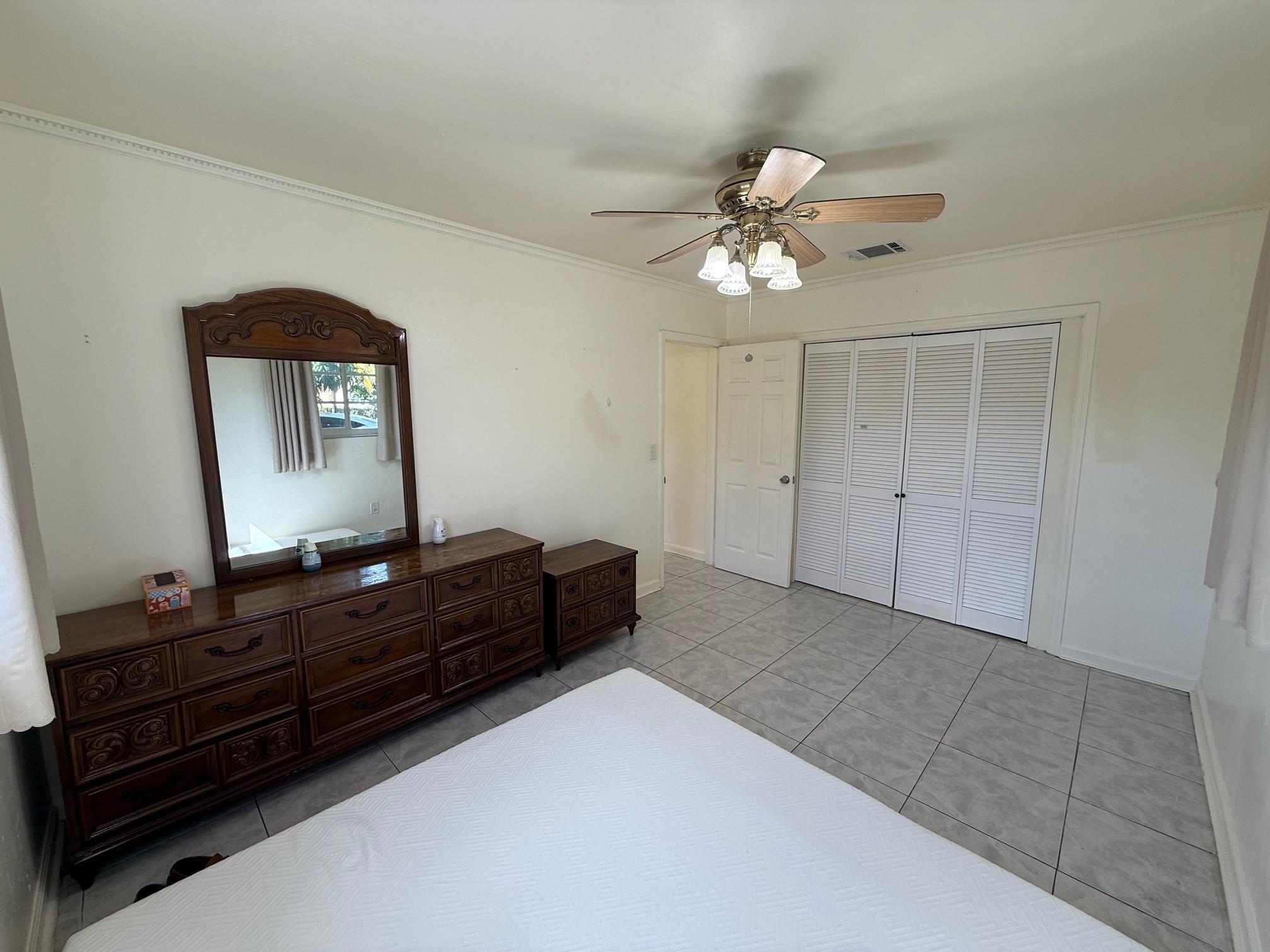 PEMBROKE PINES - Residential