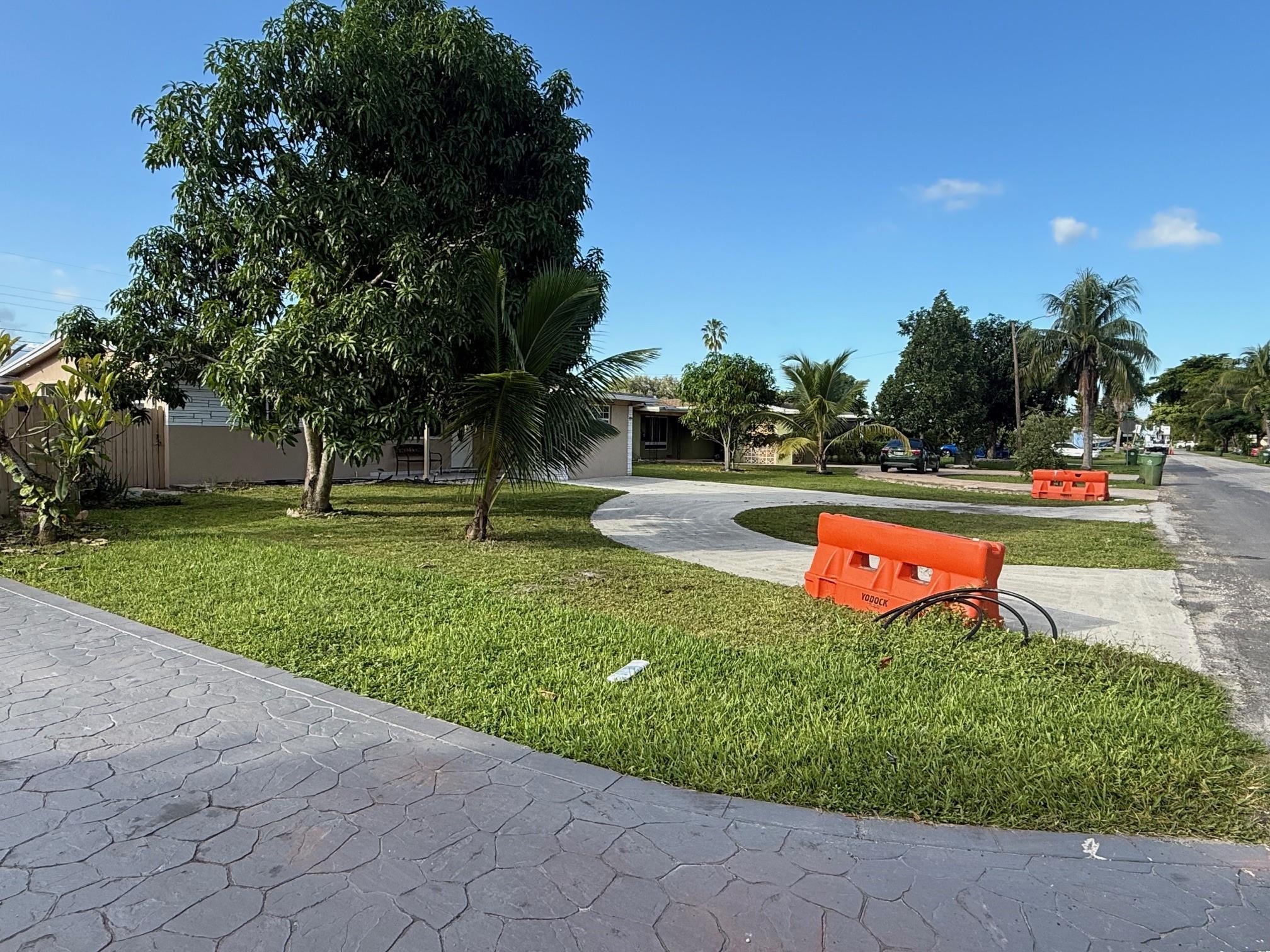 PEMBROKE PINES - Residential