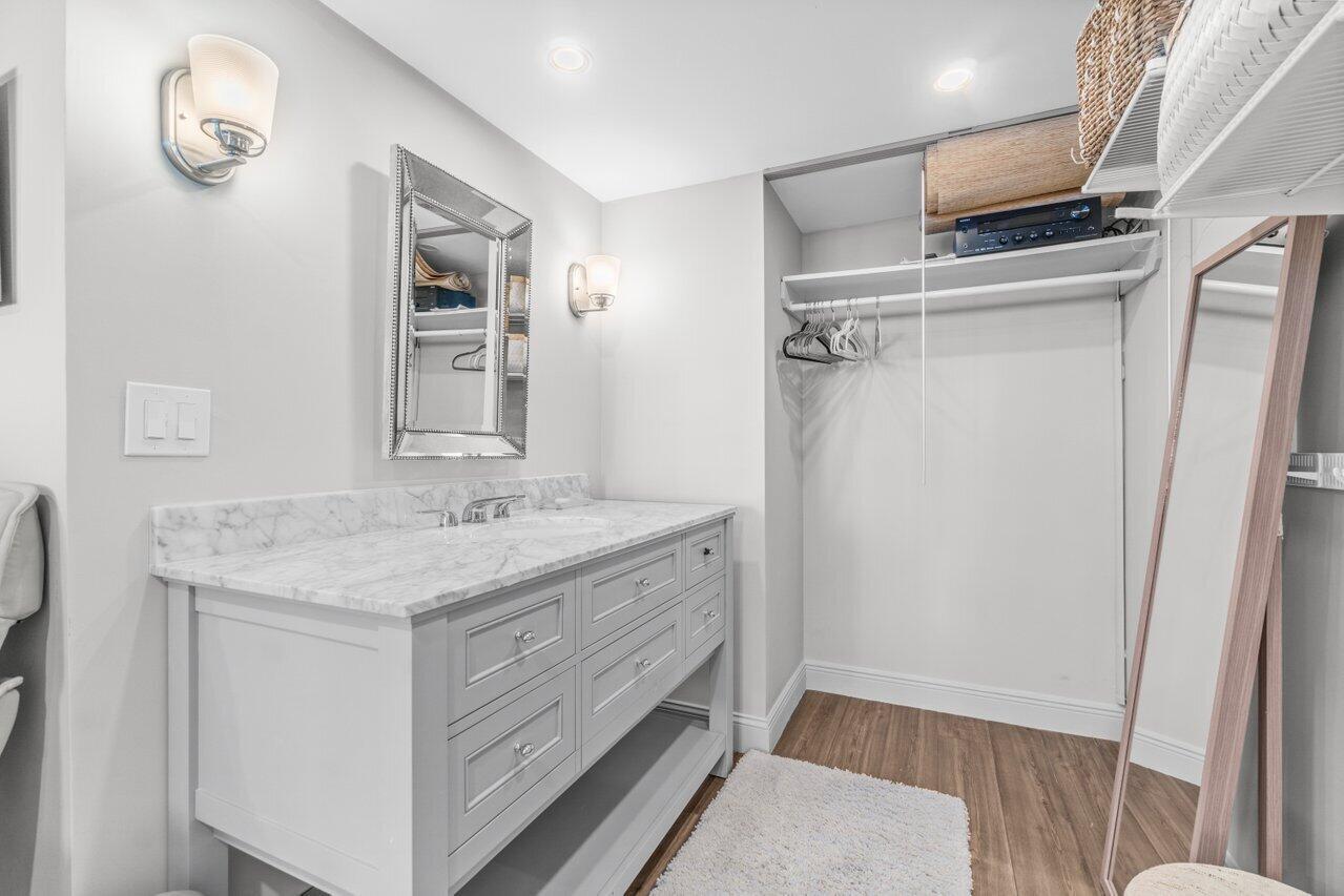 The Palm Beach House - Residential Lease
