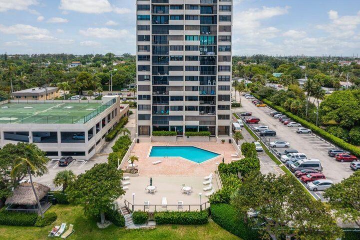 The Palm Beach House - Residential Lease