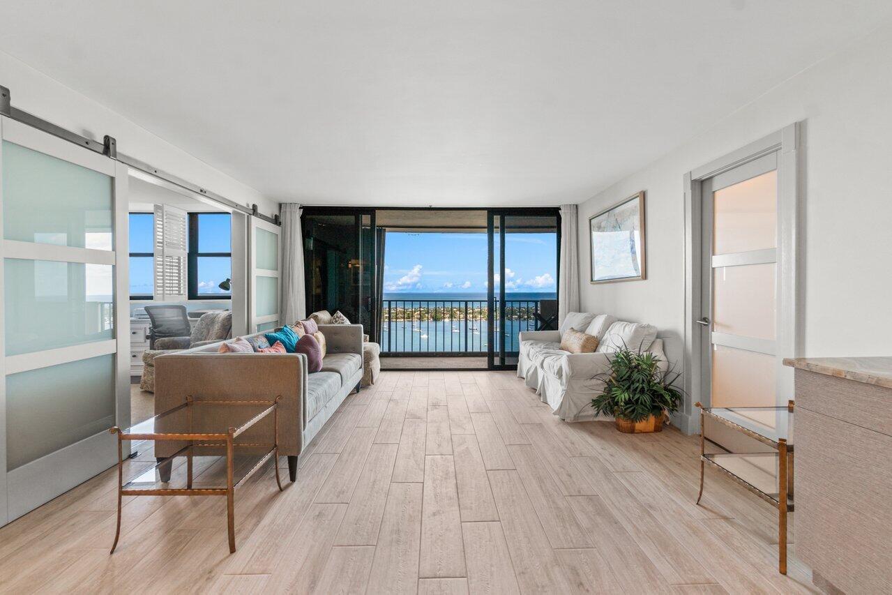 The Palm Beach House - Residential Lease