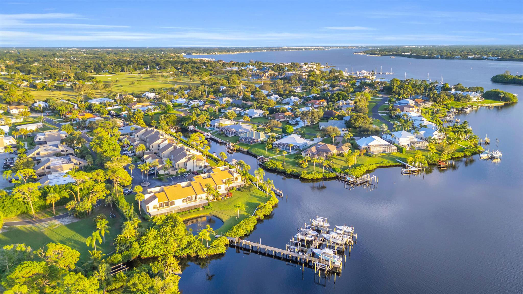 TARPON BAY MOORINGS - Residential