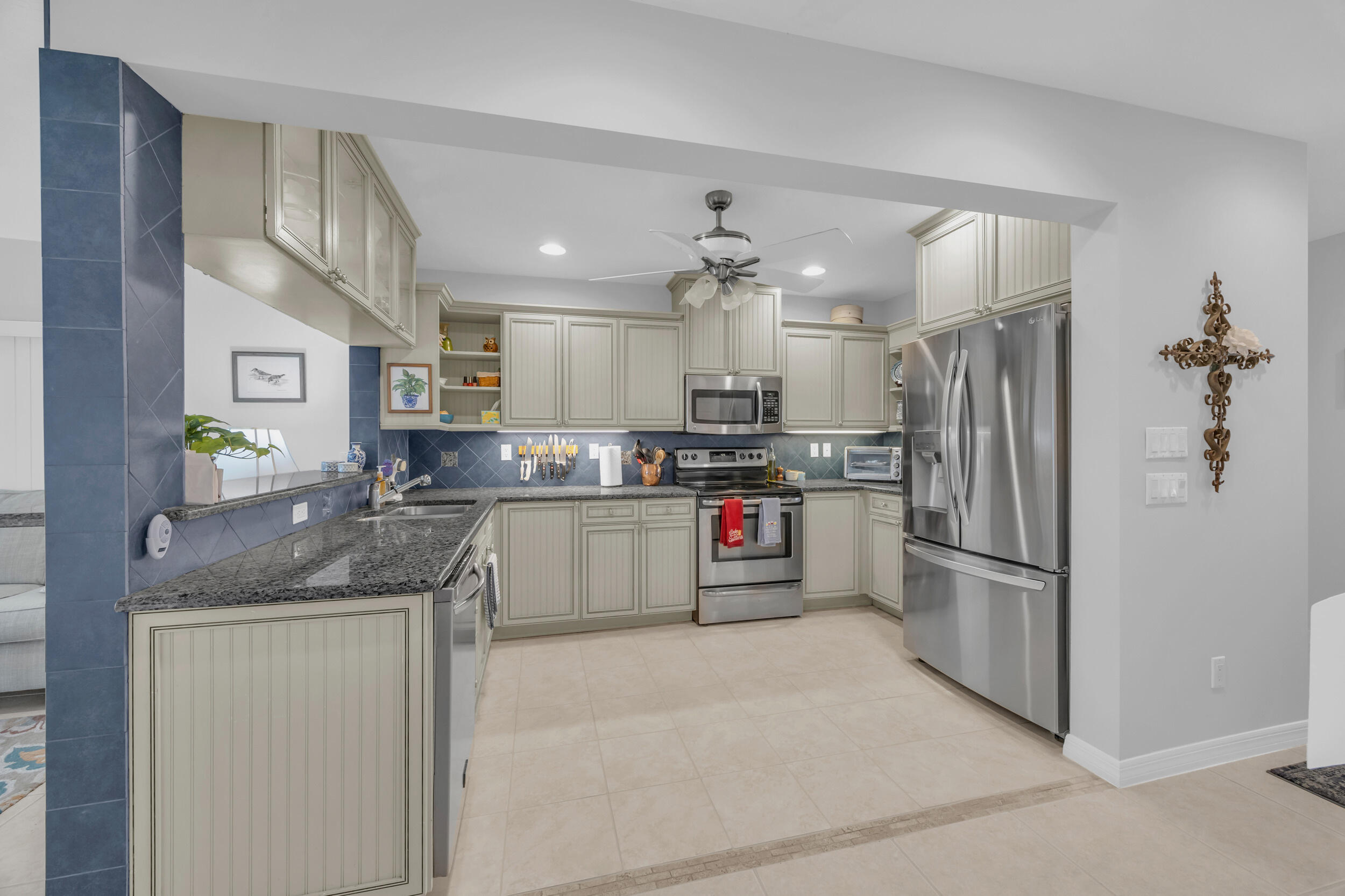 TARPON BAY MOORINGS - Residential