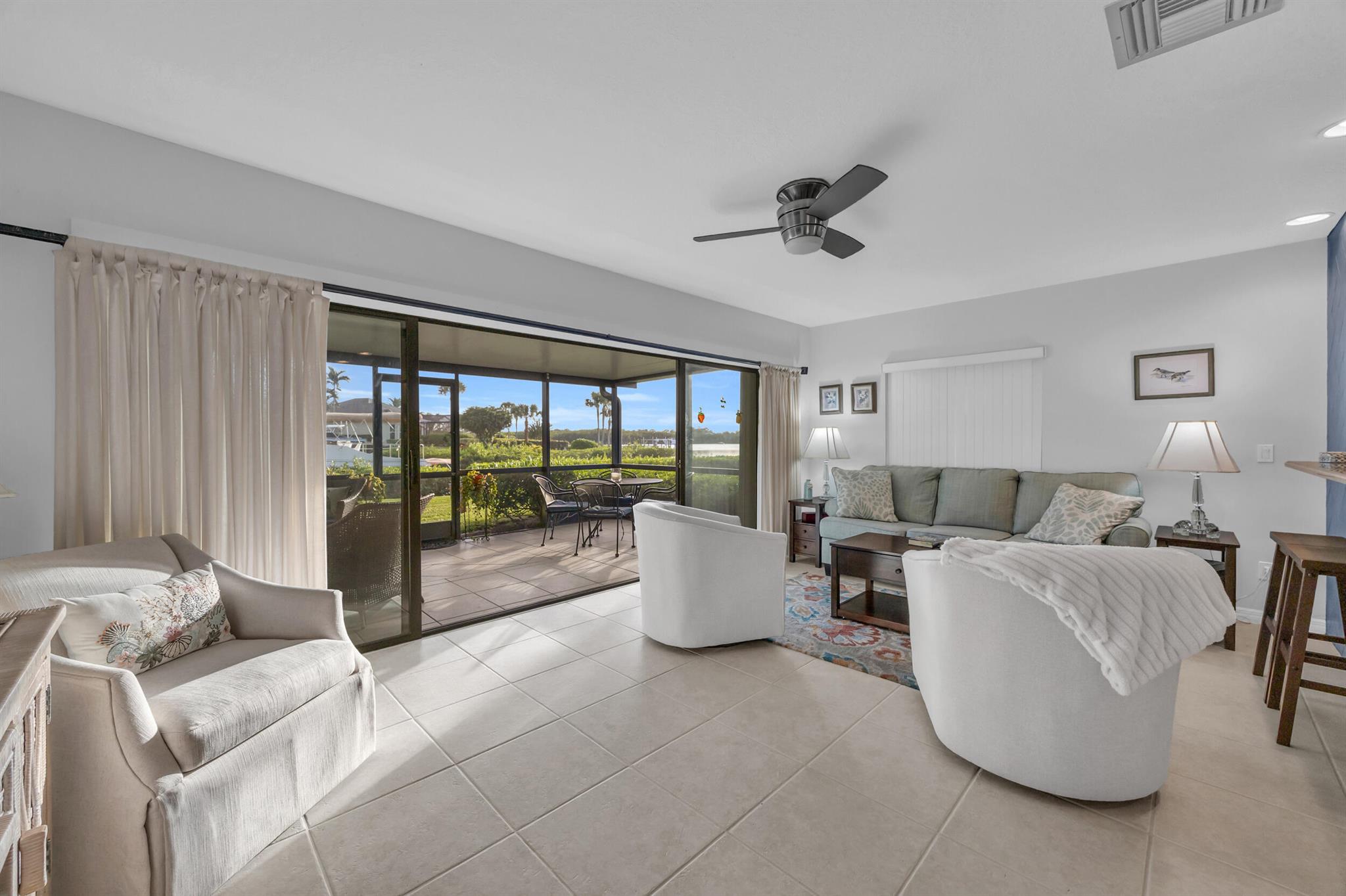 TARPON BAY MOORINGS - Residential